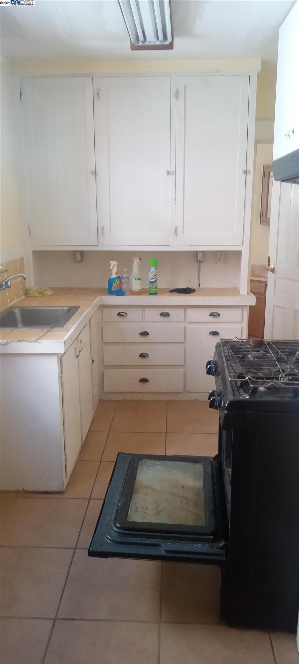 Detail Gallery Image 27 of 47 For 1059 Santa Clara Ave, Alameda,  CA 94501 - – Beds | – Baths