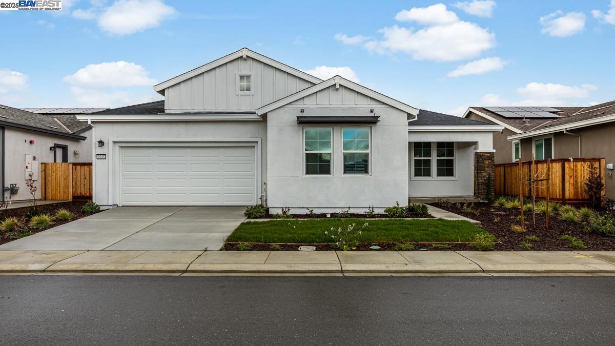 Detail Gallery Image 1 of 26 For 1045 Finley Drive, Manteca,  CA 95336 - 2 Beds | 2/1 Baths
