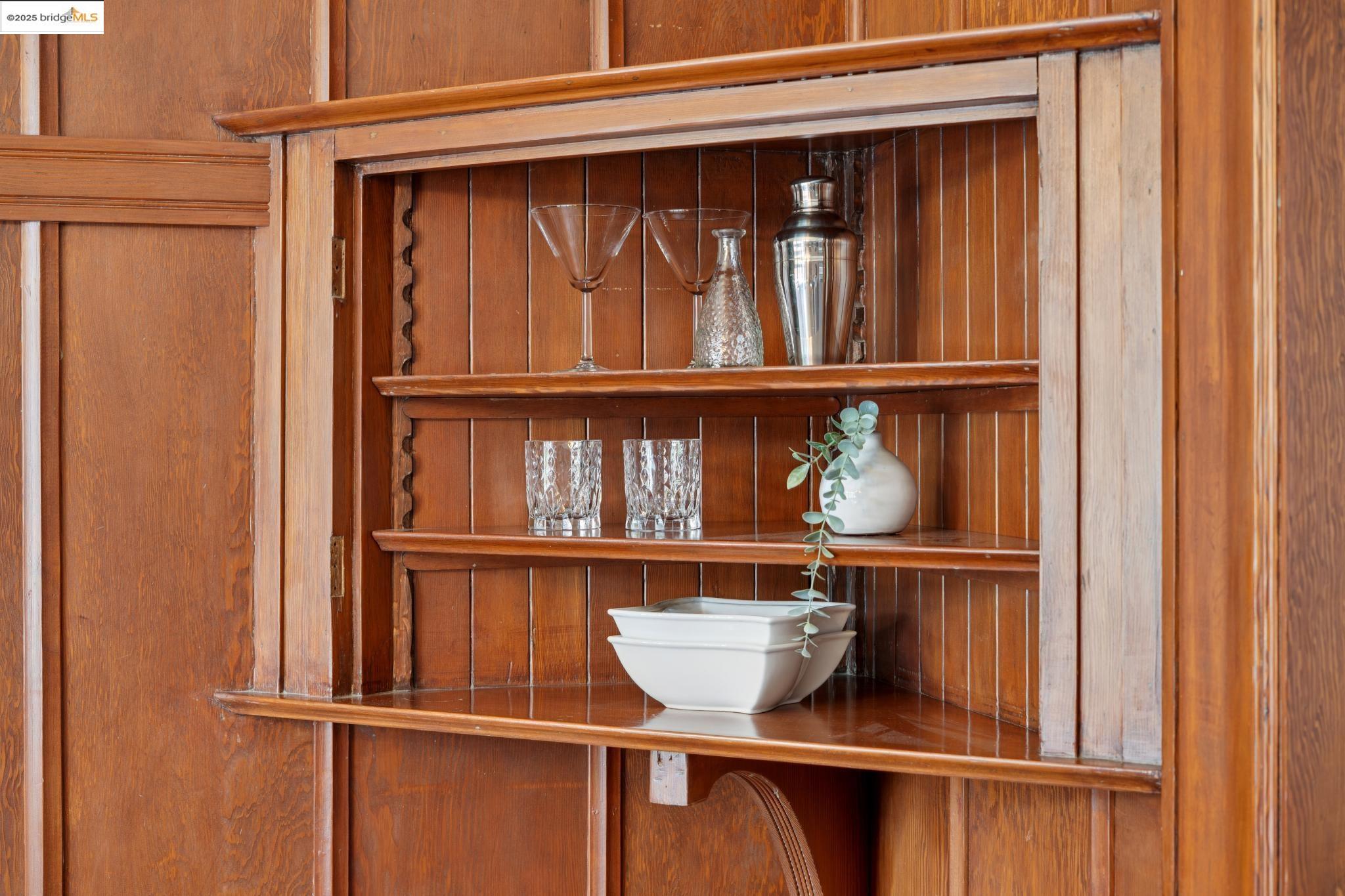 Detail Gallery Image 16 of 56 For 1042 Santa Clara Ave, Alameda,  CA 94501 - 4 Beds | 2 Baths