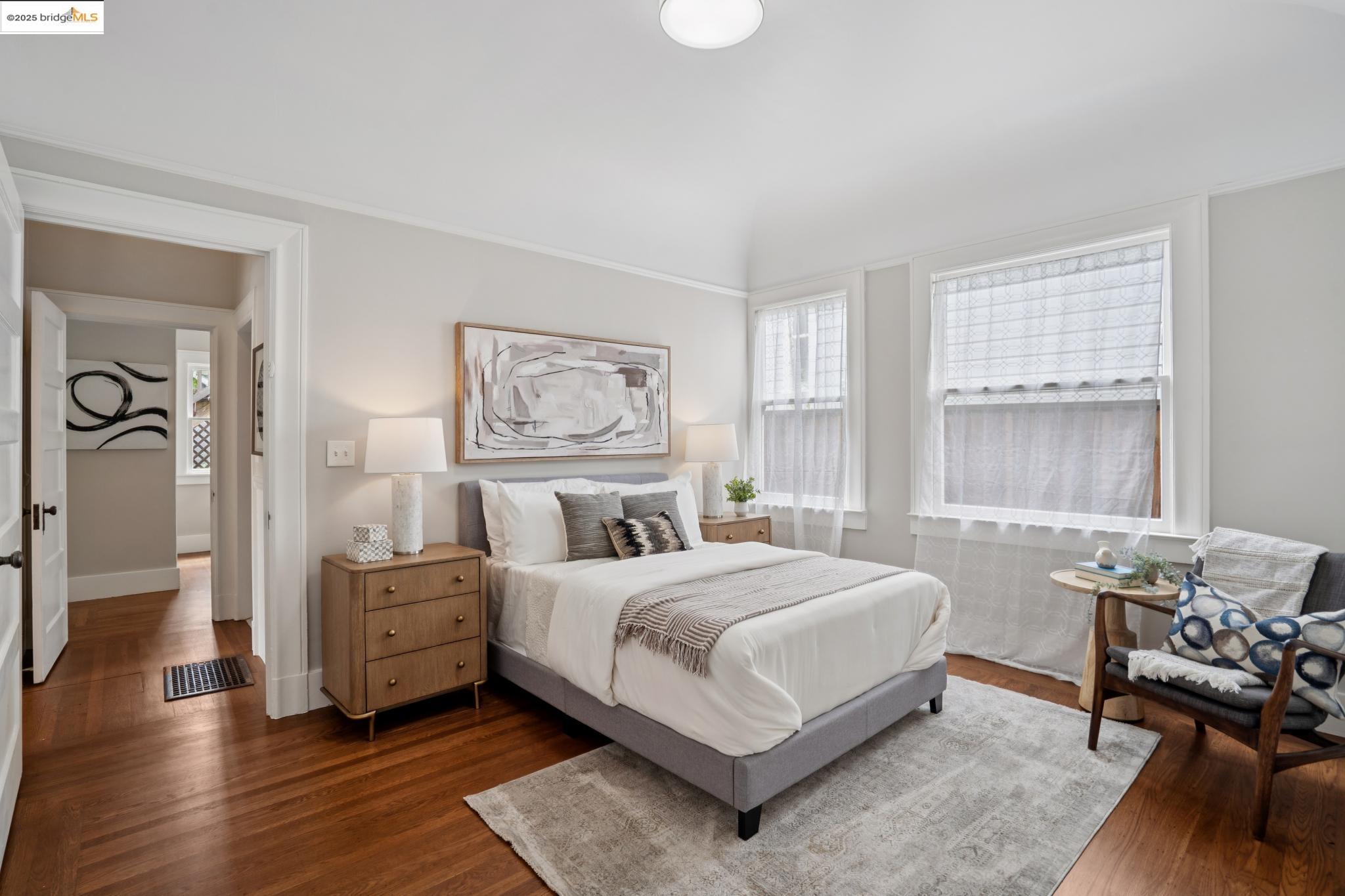 Detail Gallery Image 24 of 56 For 1042 Santa Clara Ave, Alameda,  CA 94501 - 4 Beds | 2 Baths