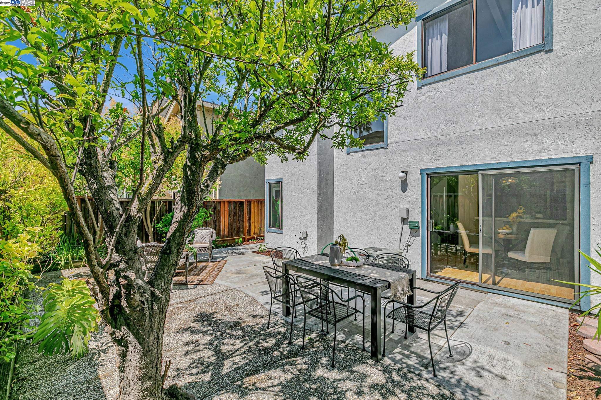 Detail Gallery Image 23 of 42 For 4772 Mendocino Ter, Fremont,  CA 94555 - 3 Beds | 3 Baths