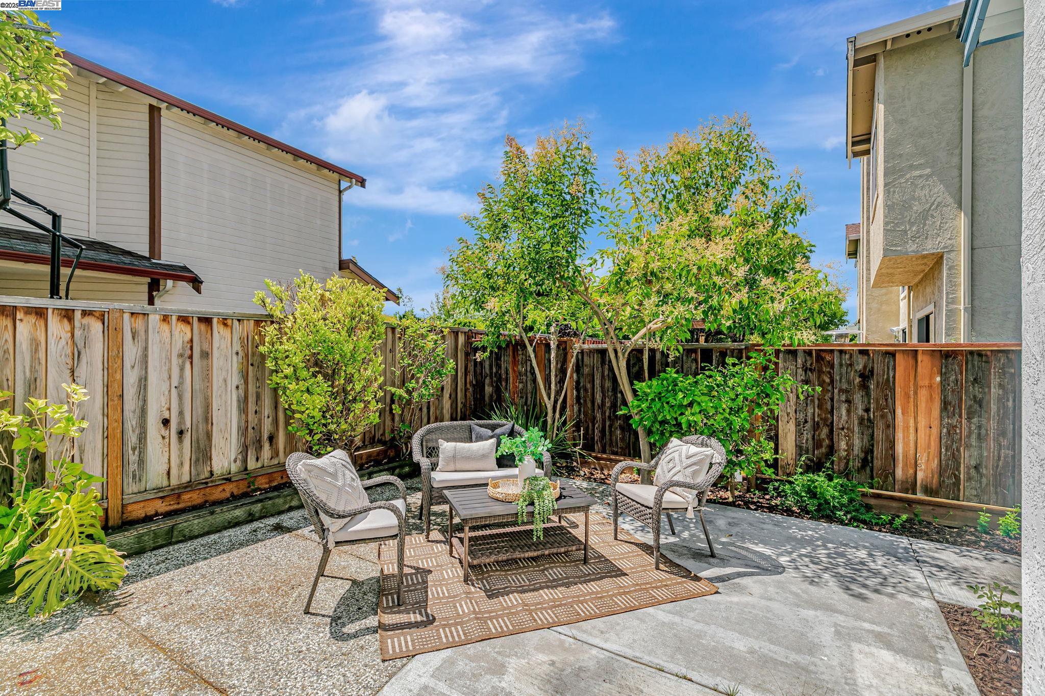 Detail Gallery Image 24 of 42 For 4772 Mendocino Ter, Fremont,  CA 94555 - 3 Beds | 3 Baths