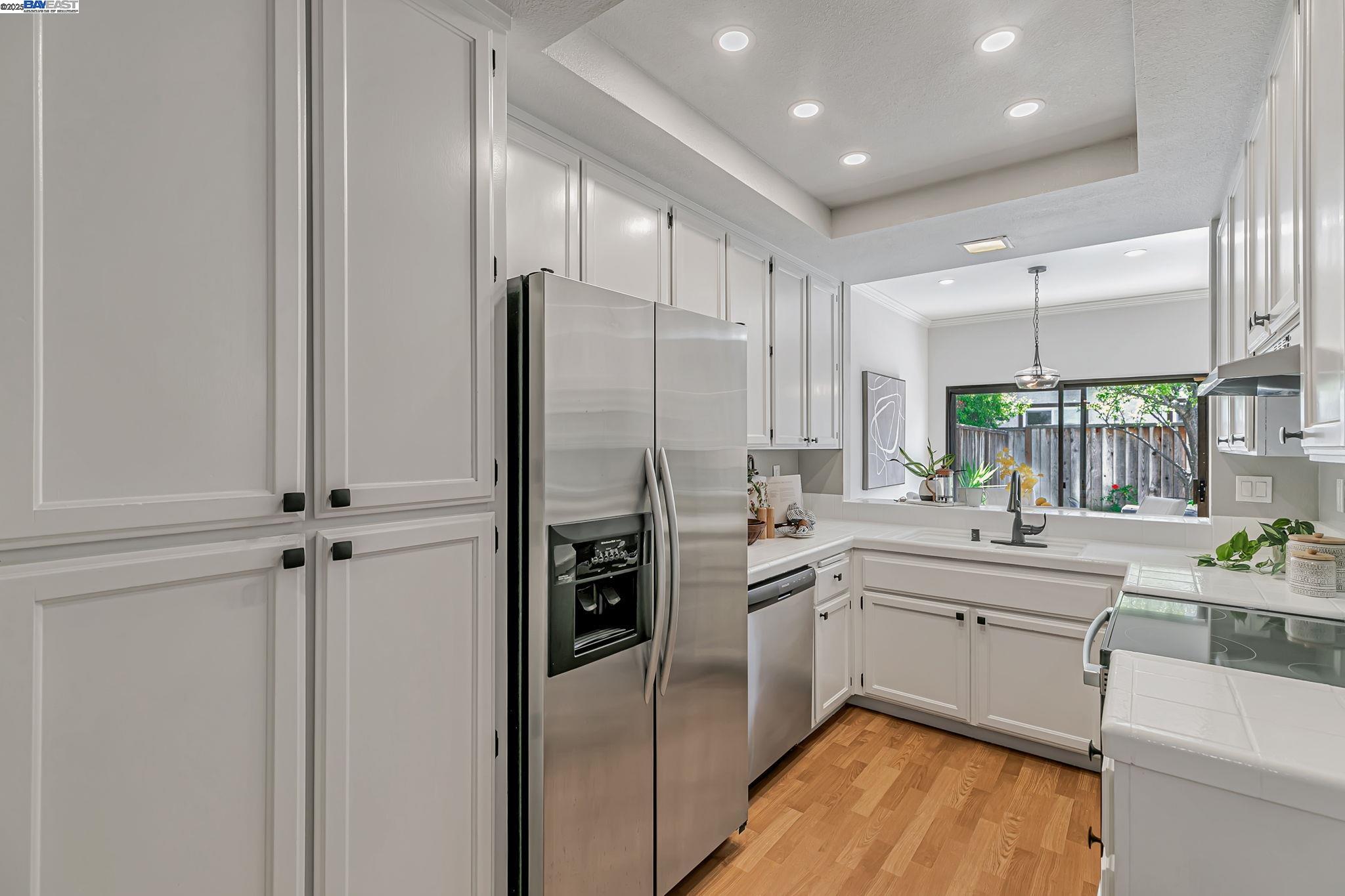 Detail Gallery Image 31 of 42 For 4772 Mendocino Ter, Fremont,  CA 94555 - 3 Beds | 3 Baths