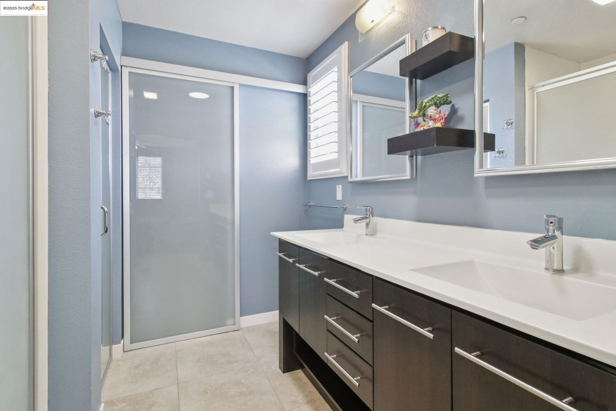 Detail Gallery Image 33 of 60 For 124 Clear Lake Ct, Oakley,  CA 94561 - 4 Beds | 3 Baths