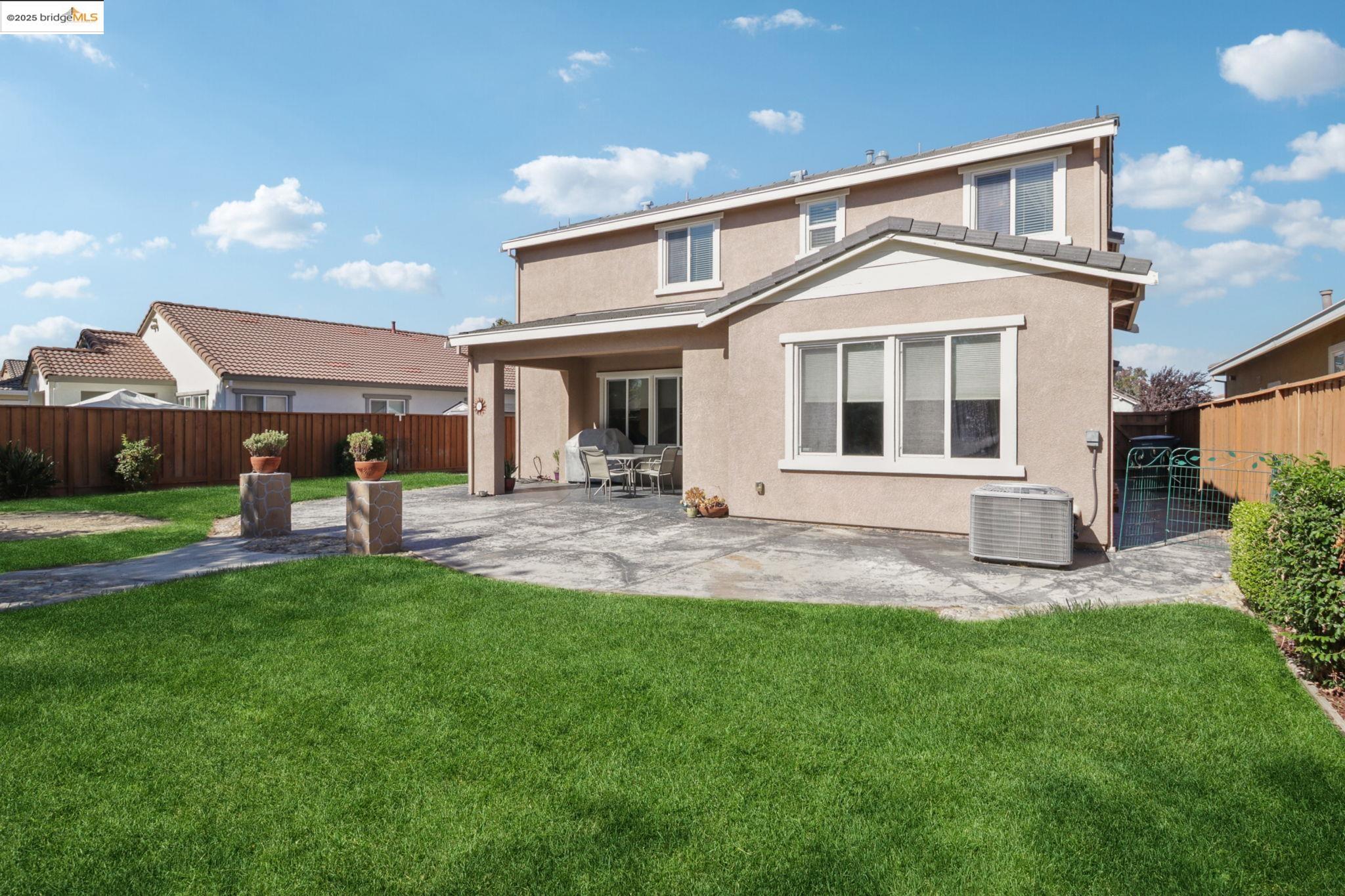 Detail Gallery Image 39 of 60 For 124 Clear Lake Ct, Oakley,  CA 94561 - 4 Beds | 3 Baths