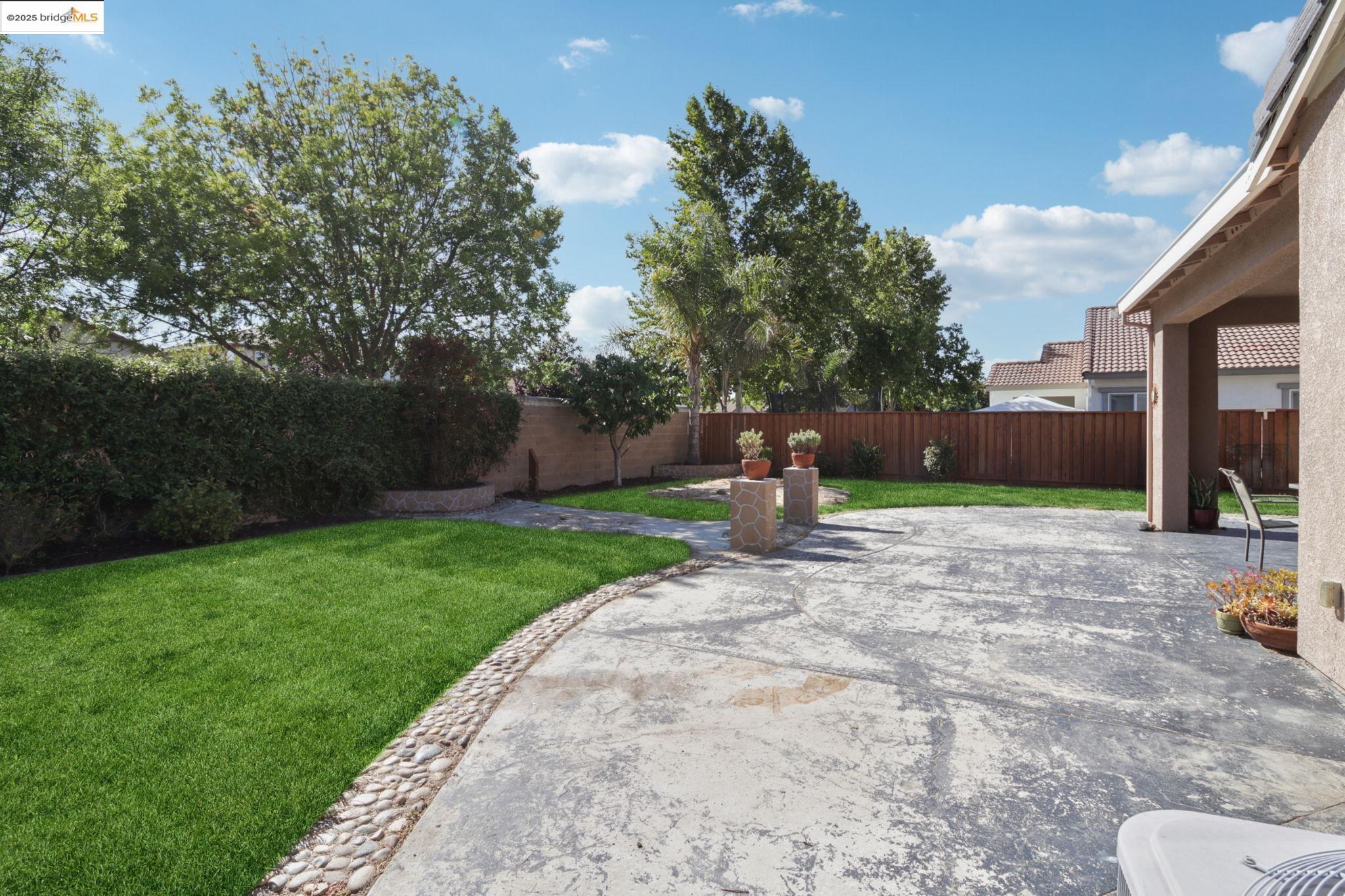 Detail Gallery Image 41 of 60 For 124 Clear Lake Ct, Oakley,  CA 94561 - 4 Beds | 3 Baths