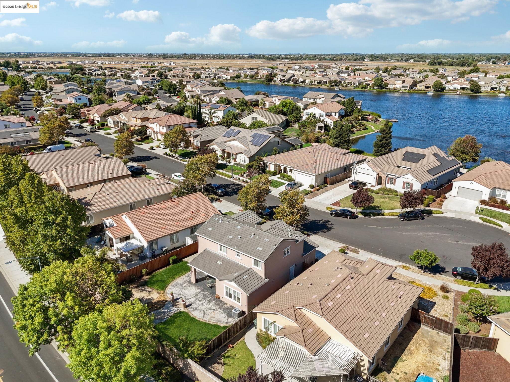 Detail Gallery Image 48 of 60 For 124 Clear Lake Ct, Oakley,  CA 94561 - 4 Beds | 3 Baths