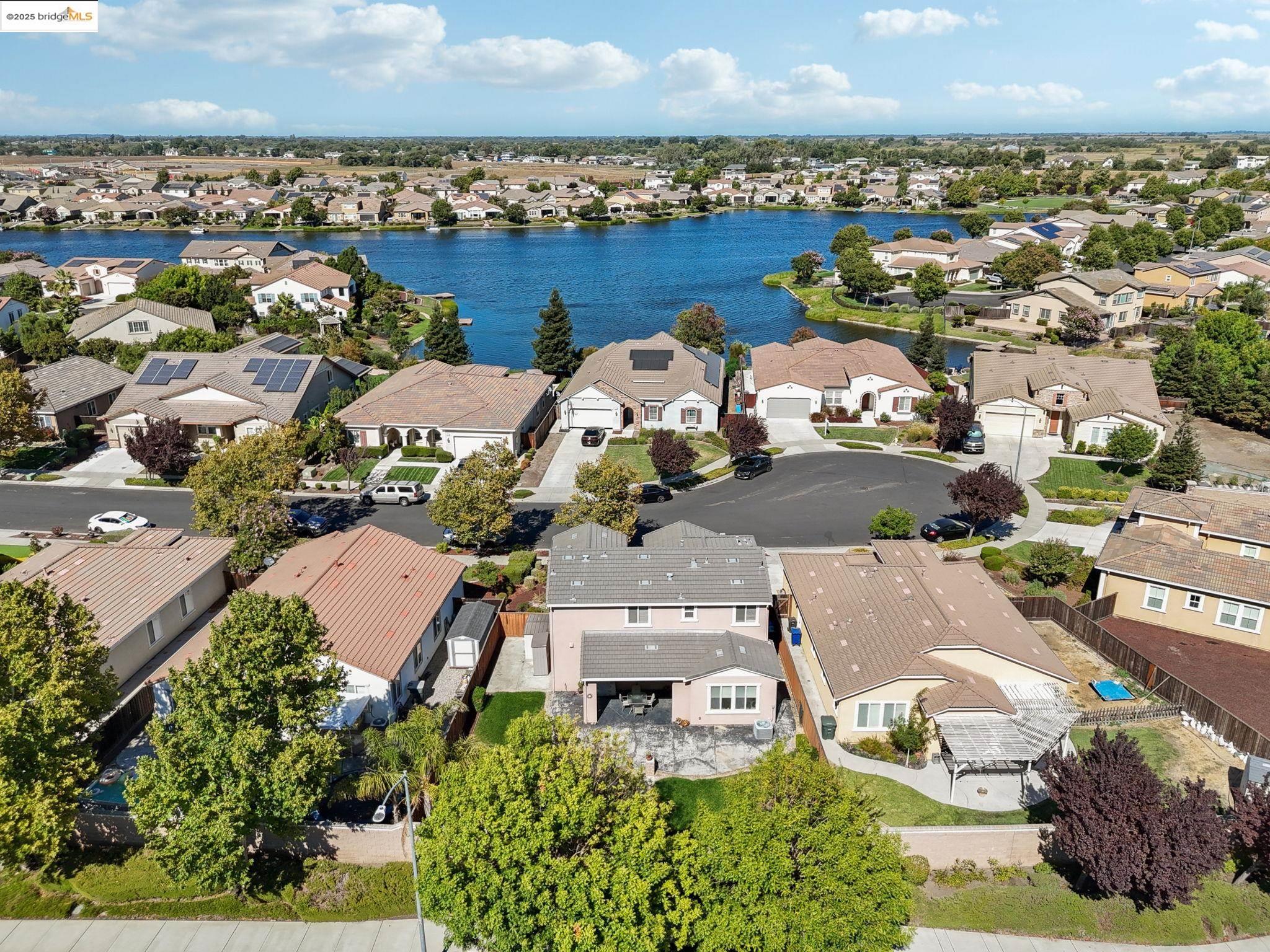 Detail Gallery Image 49 of 60 For 124 Clear Lake Ct, Oakley,  CA 94561 - 4 Beds | 3 Baths