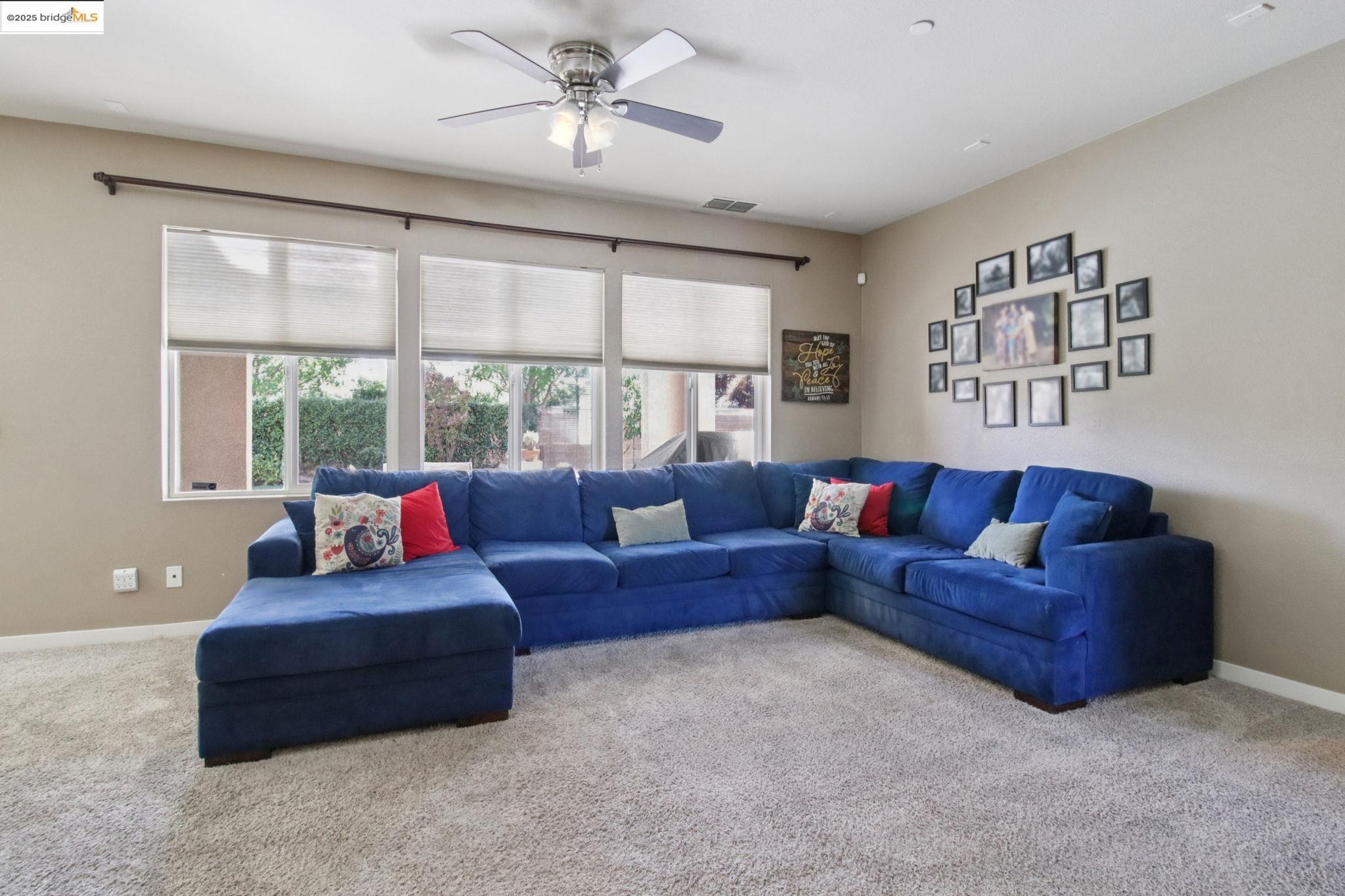 Detail Gallery Image 8 of 60 For 124 Clear Lake Ct, Oakley,  CA 94561 - 4 Beds | 3 Baths