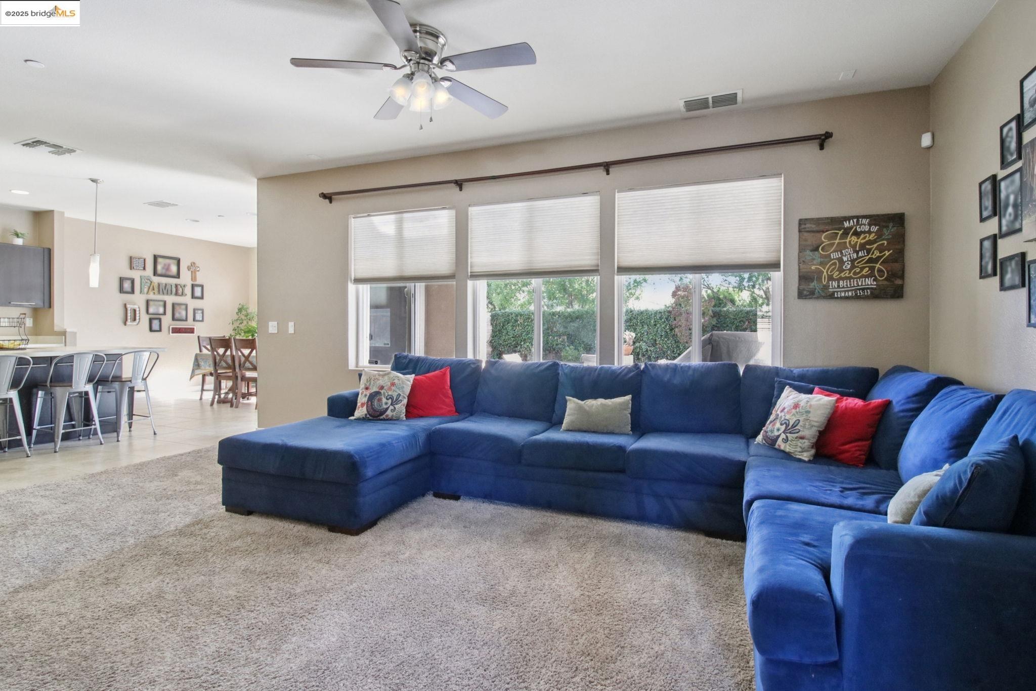 Detail Gallery Image 9 of 60 For 124 Clear Lake Ct, Oakley,  CA 94561 - 4 Beds | 3 Baths