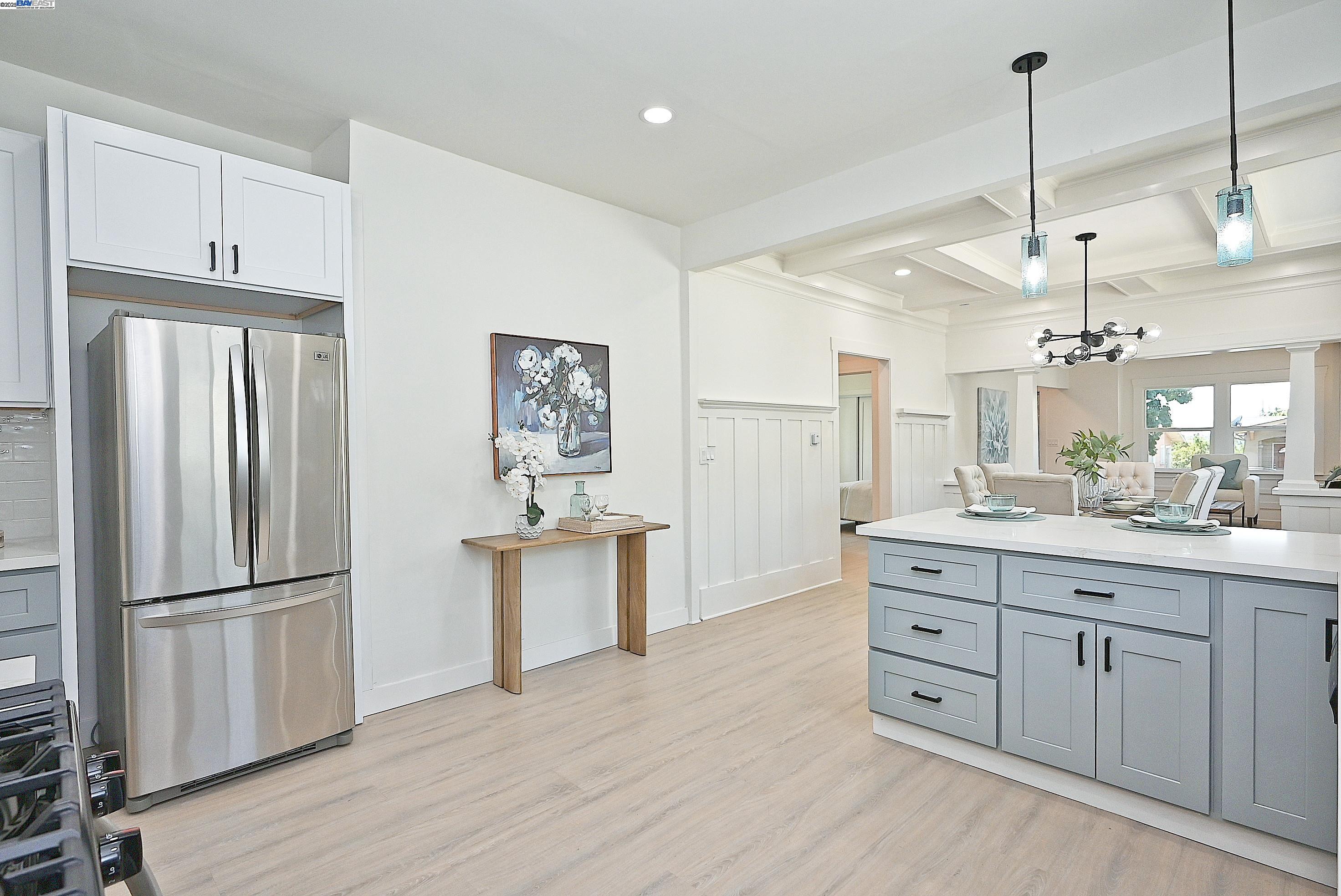 Detail Gallery Image 16 of 56 For 3914 Aqua Vista St, Oakland,  CA 94601 - 3 Beds | 2 Baths