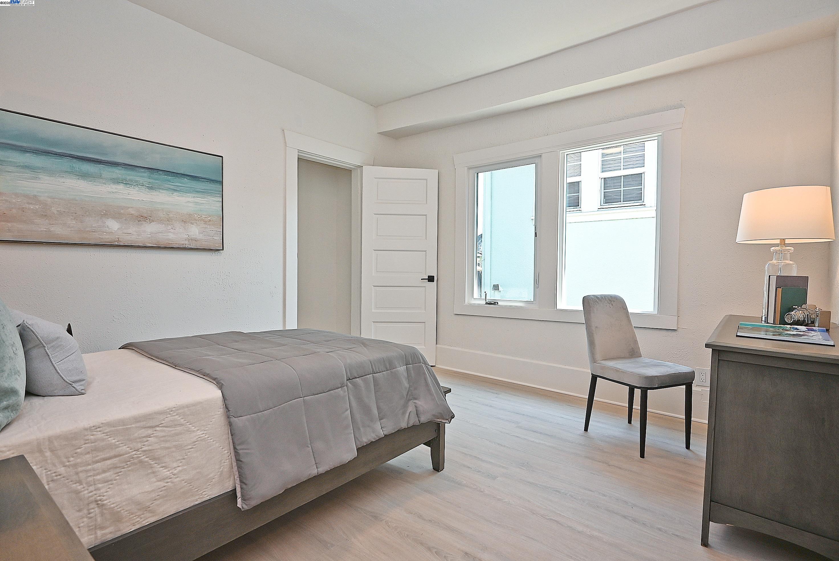 Detail Gallery Image 20 of 56 For 3914 Aqua Vista St, Oakland,  CA 94601 - 3 Beds | 2 Baths