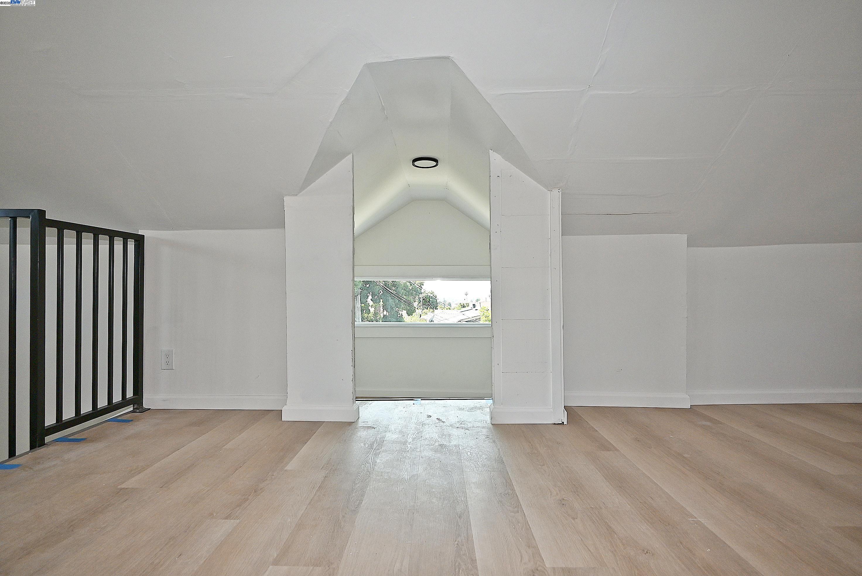 Detail Gallery Image 26 of 56 For 3914 Aqua Vista St, Oakland,  CA 94601 - 3 Beds | 2 Baths