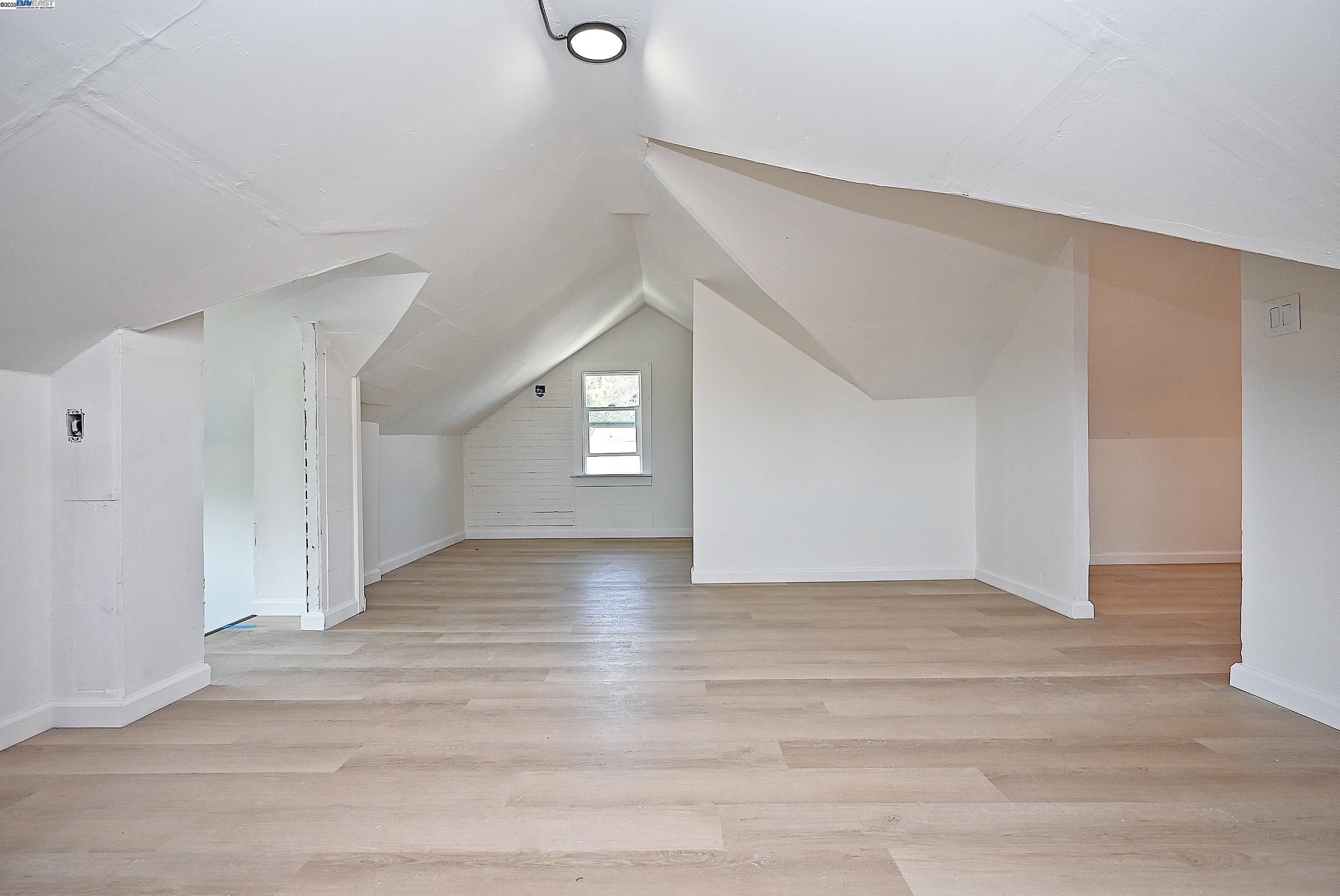 Detail Gallery Image 27 of 56 For 3914 Aqua Vista St, Oakland,  CA 94601 - 3 Beds | 2 Baths