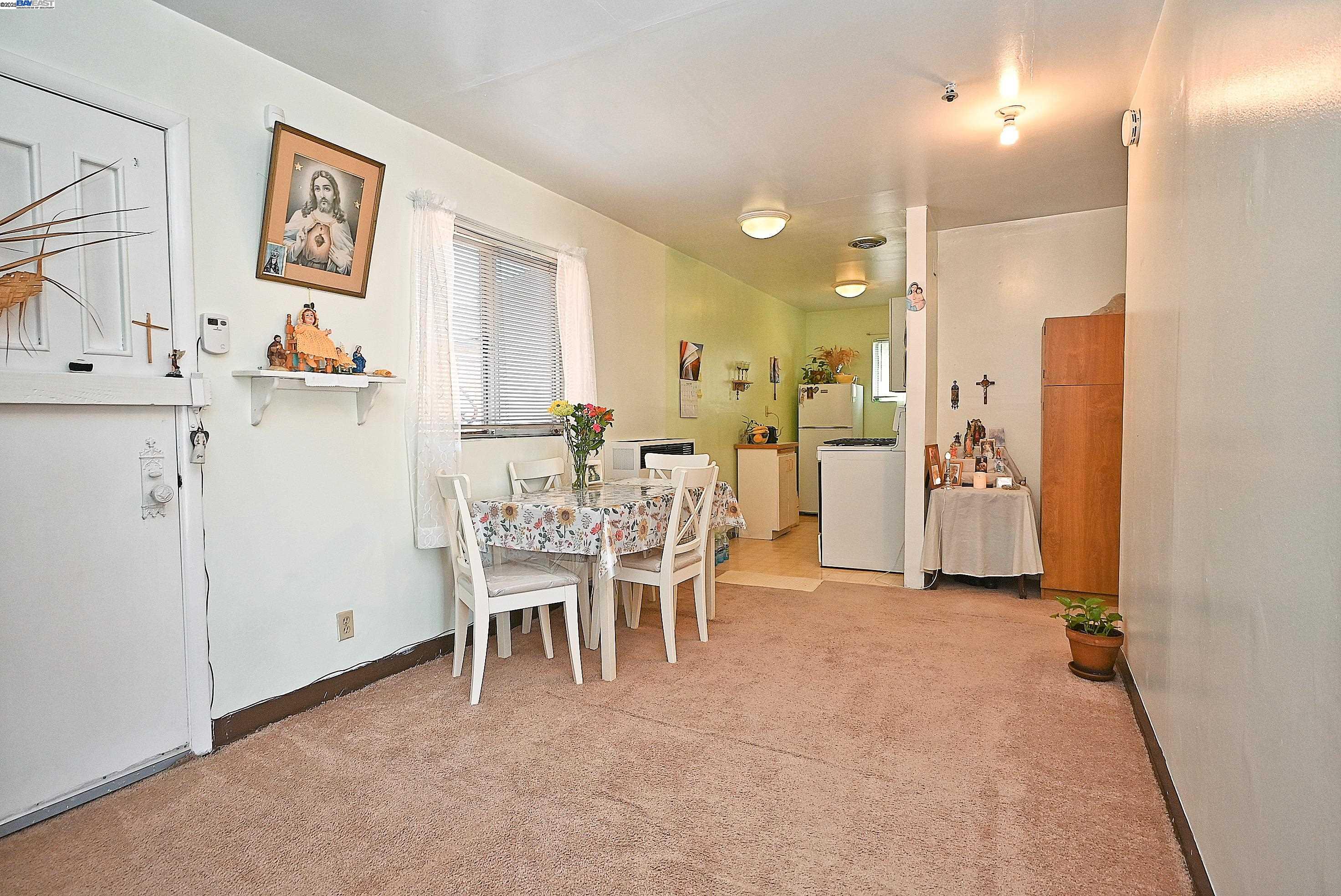 Detail Gallery Image 42 of 56 For 3914 Aqua Vista St, Oakland,  CA 94601 - 3 Beds | 2 Baths