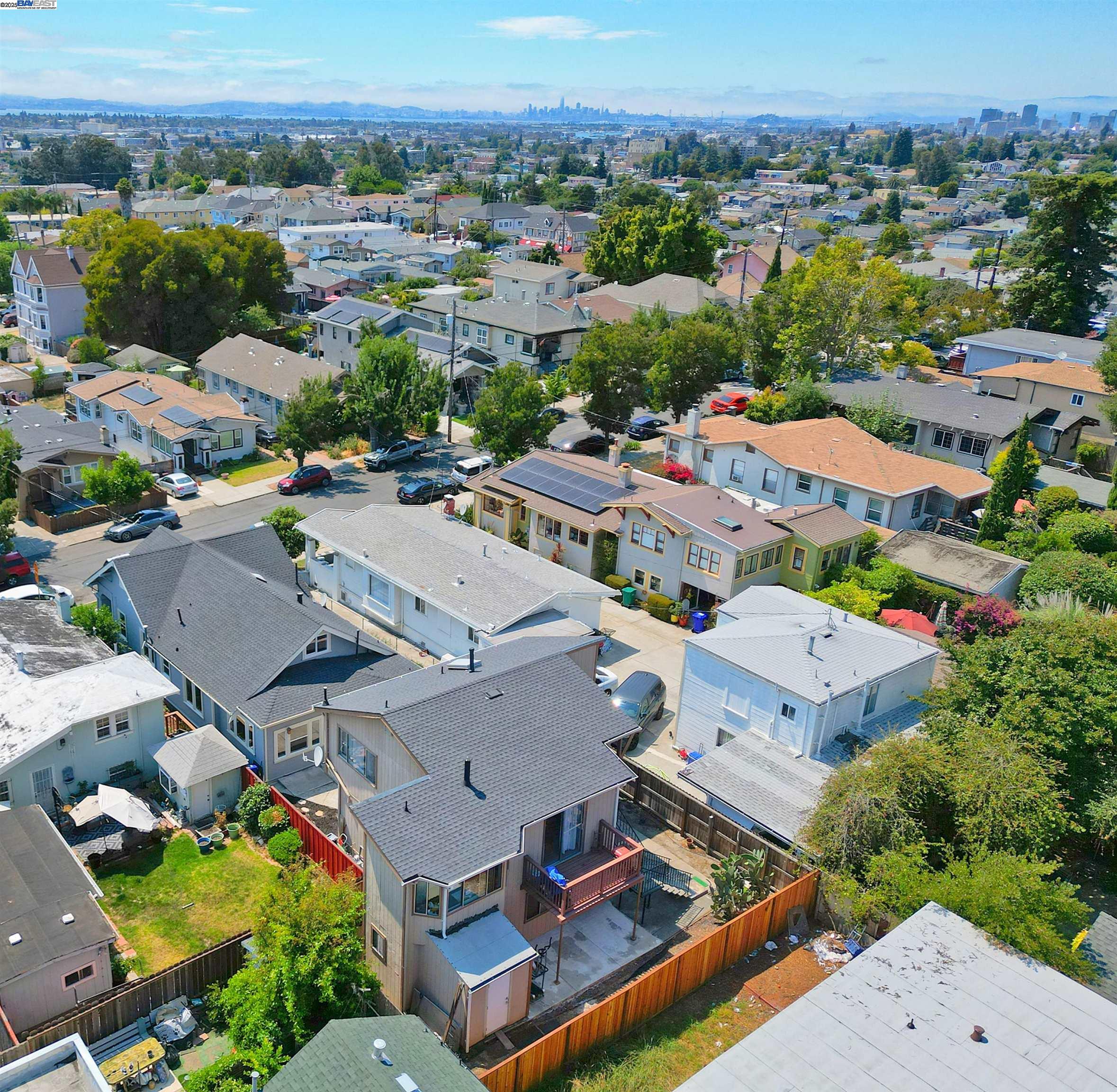 Detail Gallery Image 56 of 56 For 3914 Aqua Vista St, Oakland,  CA 94601 - 3 Beds | 2 Baths