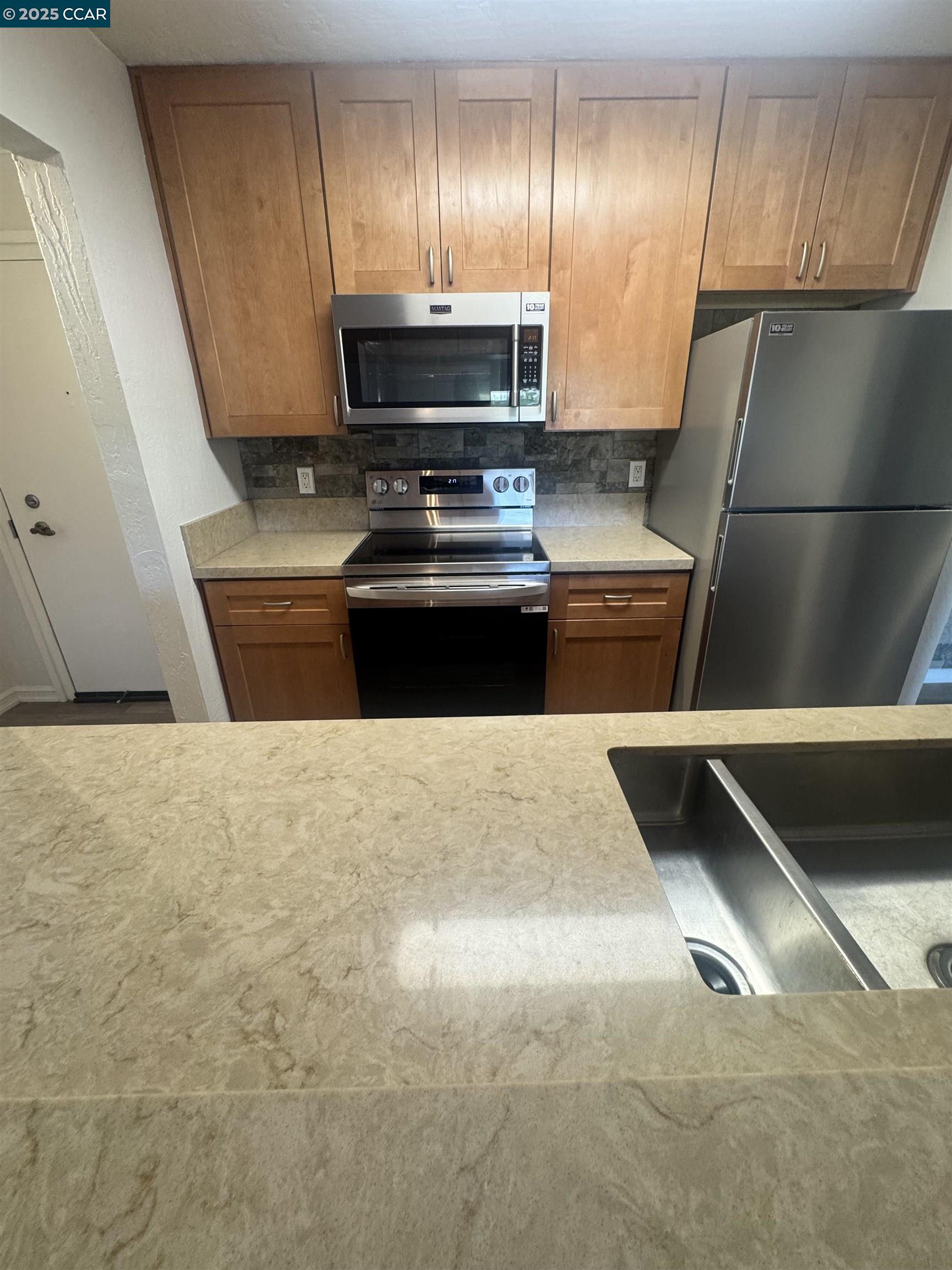 Detail Gallery Image 6 of 41 For 1085 Murrieta Blvd #111,  Livermore,  CA 94550 - 2 Beds | 2 Baths