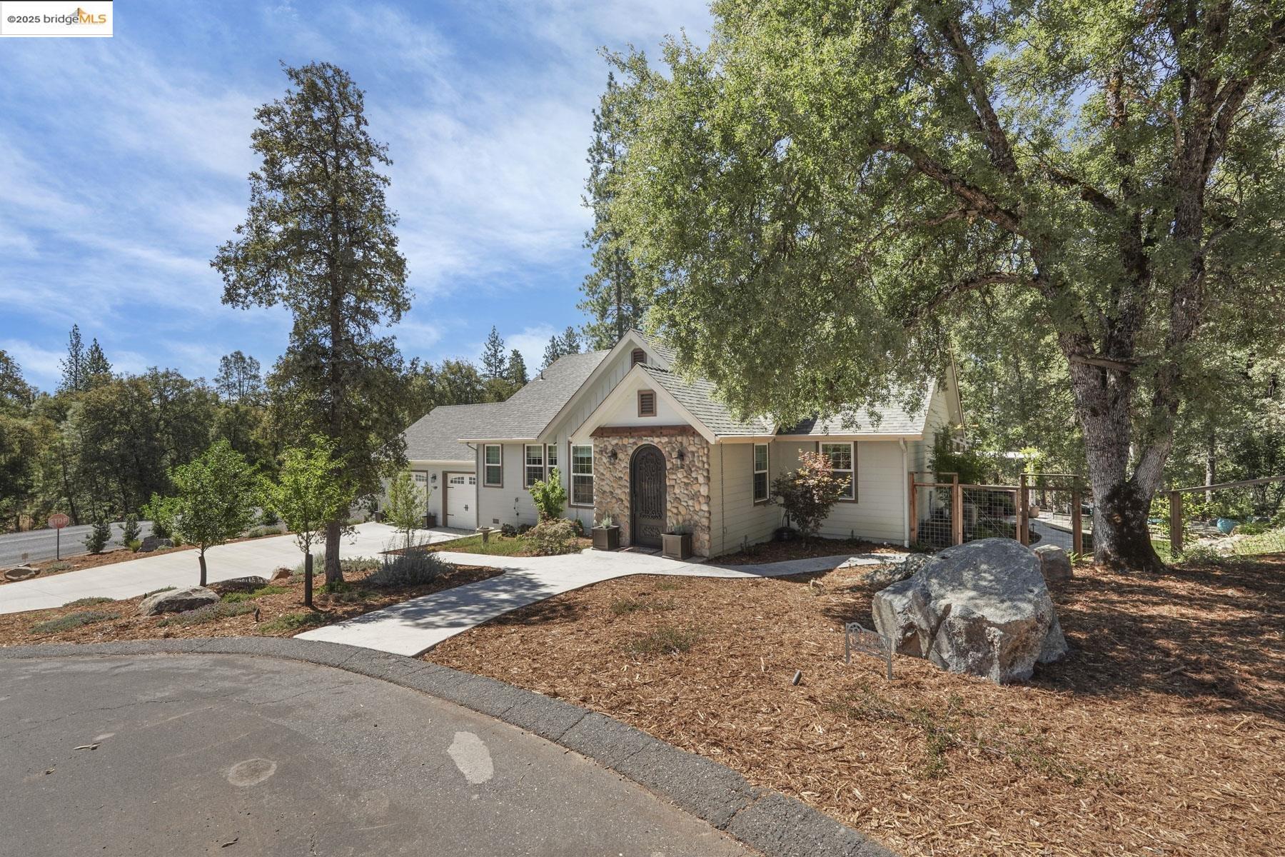 Detail Gallery Image 1 of 57 For 14068 Kyrsta Court, Sonora,  CA 95370 - 3 Beds | 2 Baths