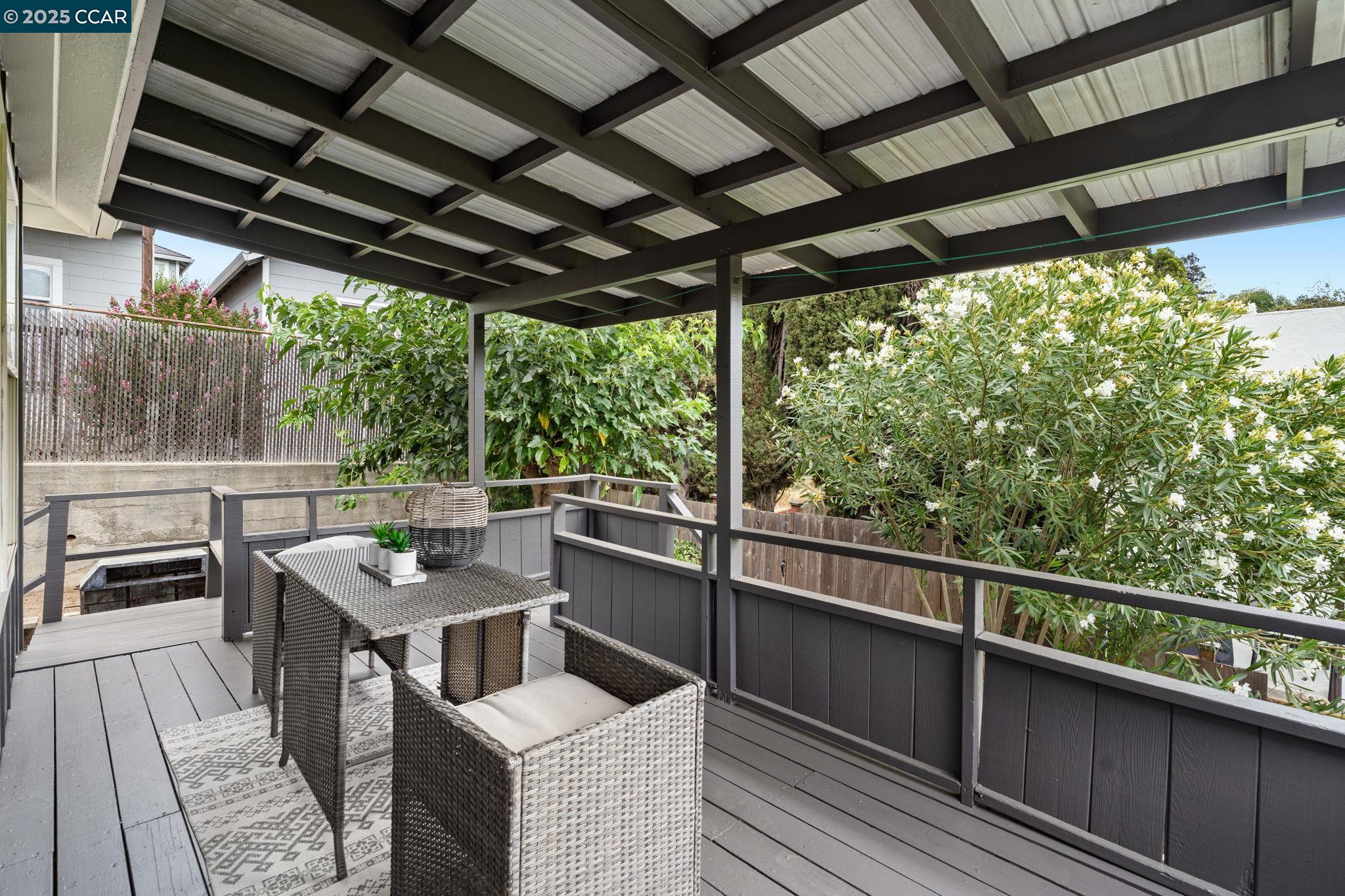 Detail Gallery Image 22 of 41 For 466 Clark St, Crockett,  CA 94525 - 3 Beds | 1 Baths
