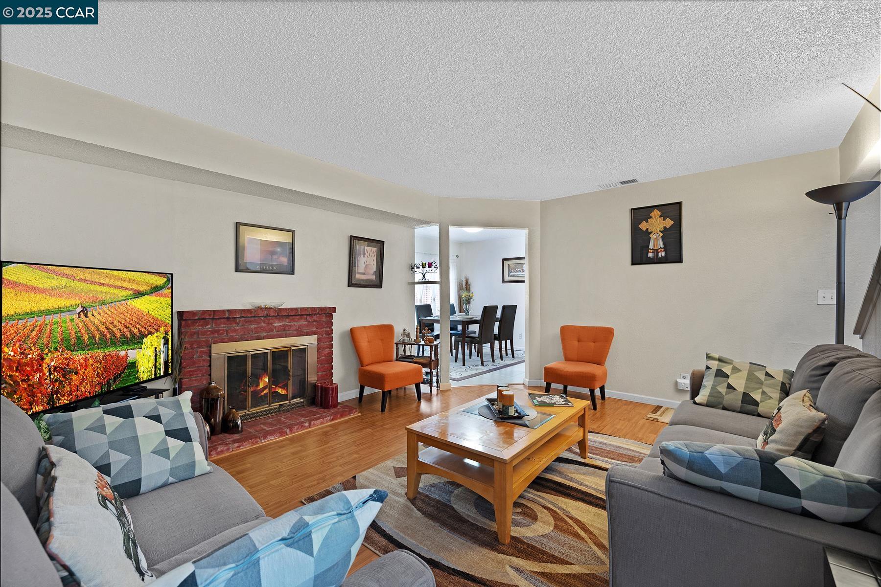 Detail Gallery Image 4 of 23 For 19 Haviland Ct., San Pablo,  CA 94806 - 4 Beds | 2 Baths