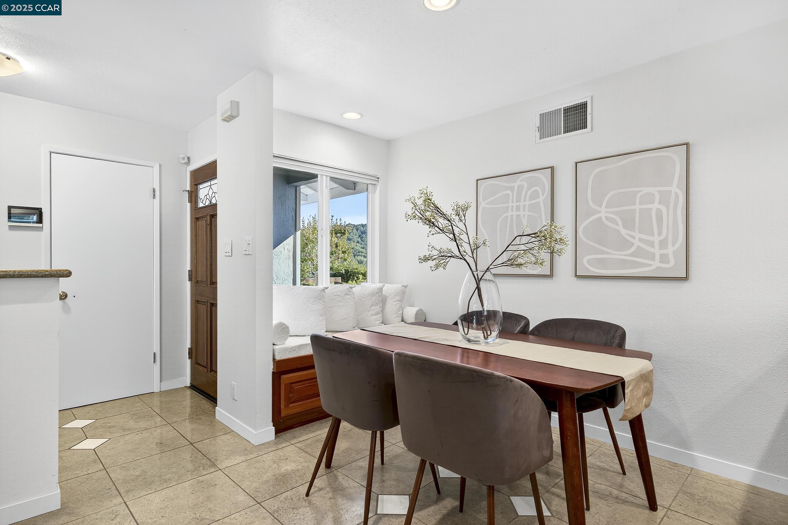 Detail Gallery Image 17 of 60 For 3611 Victor St, Pinole,  CA 94564 - 3 Beds | 2 Baths