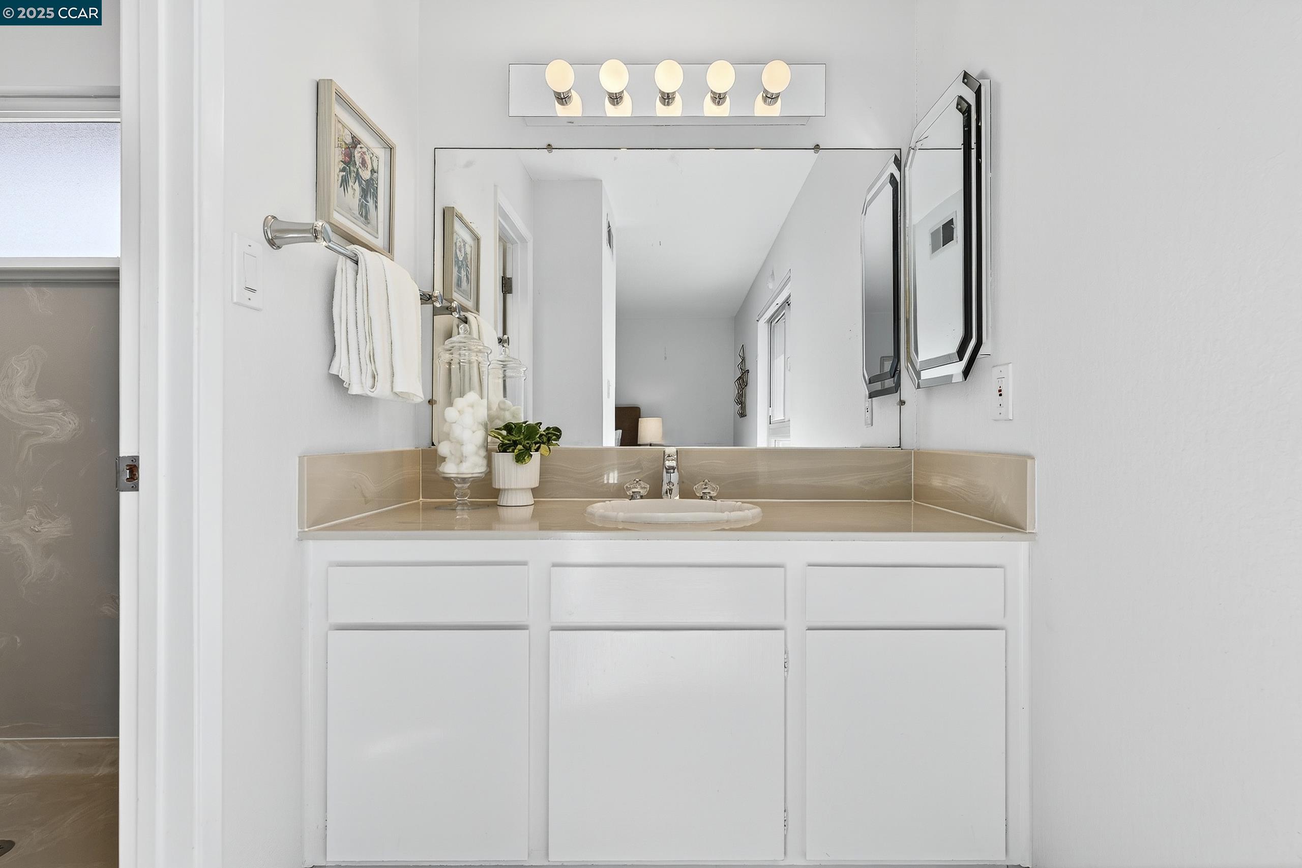 Detail Gallery Image 29 of 60 For 3611 Victor St, Pinole,  CA 94564 - 3 Beds | 2 Baths