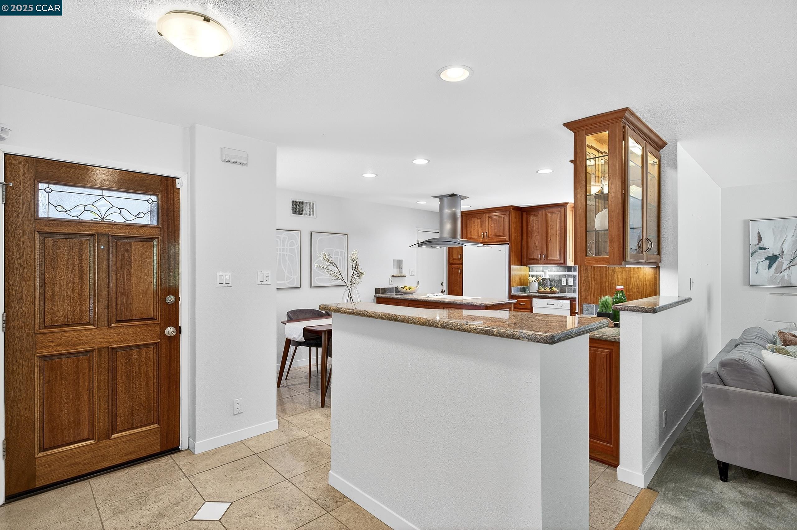 Detail Gallery Image 8 of 60 For 3611 Victor St, Pinole,  CA 94564 - 3 Beds | 2 Baths