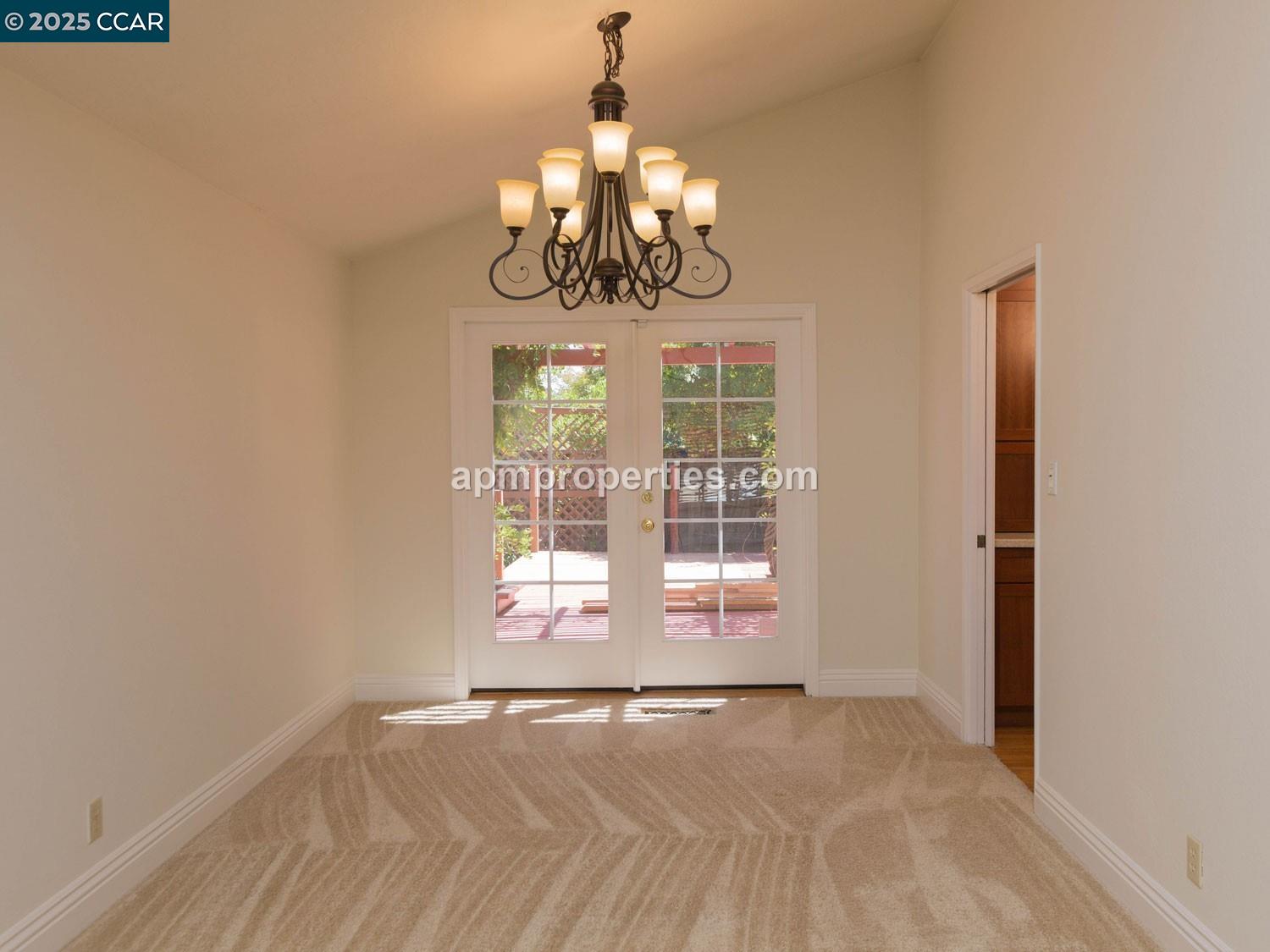Detail Gallery Image 3 of 20 For 235 Saint Christopher Dr, Danville,  CA 94526 - 3 Beds | 3 Baths