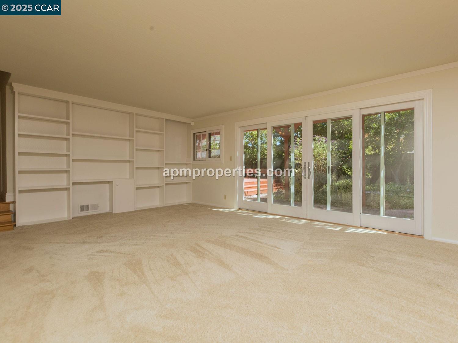 Detail Gallery Image 5 of 20 For 235 Saint Christopher Dr, Danville,  CA 94526 - 3 Beds | 3 Baths