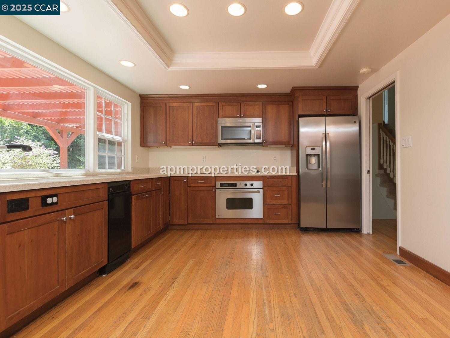 Detail Gallery Image 6 of 20 For 235 Saint Christopher Dr, Danville,  CA 94526 - 3 Beds | 3 Baths