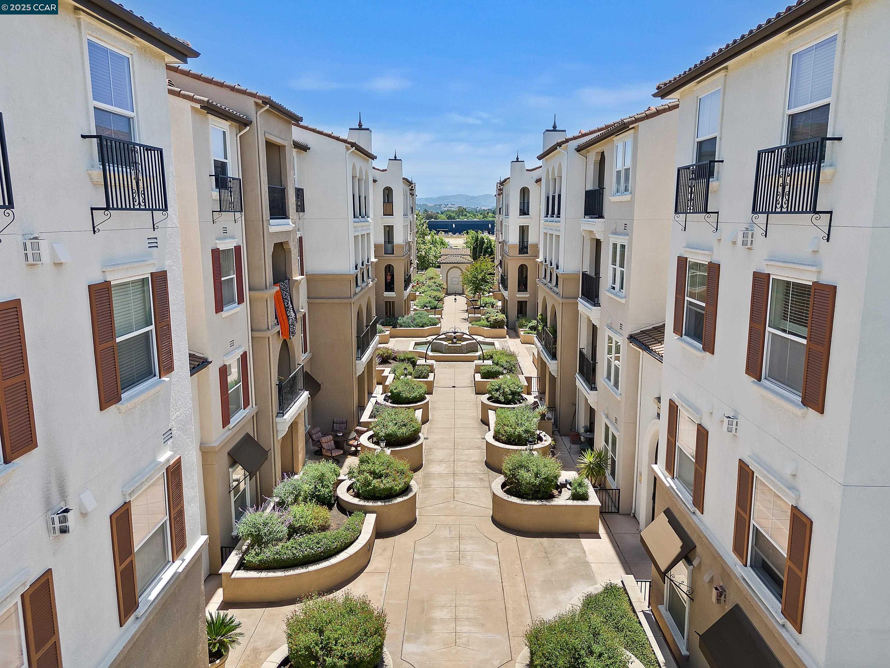 Detail Gallery Image 34 of 60 For 3240 Maguire Way #401,  Dublin,  CA 94568 - 3 Beds | 2 Baths