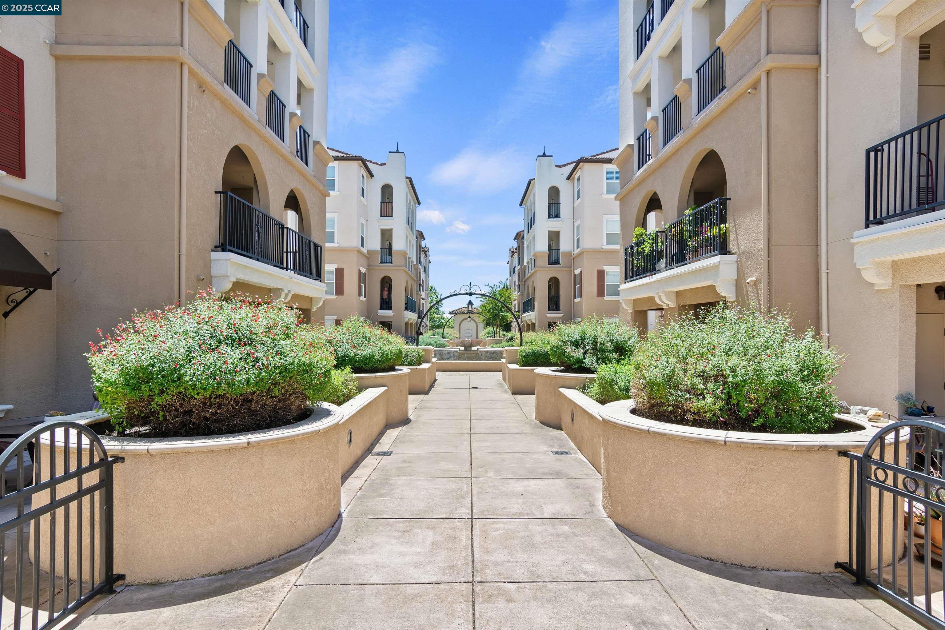 Detail Gallery Image 35 of 60 For 3240 Maguire Way #401,  Dublin,  CA 94568 - 3 Beds | 2 Baths