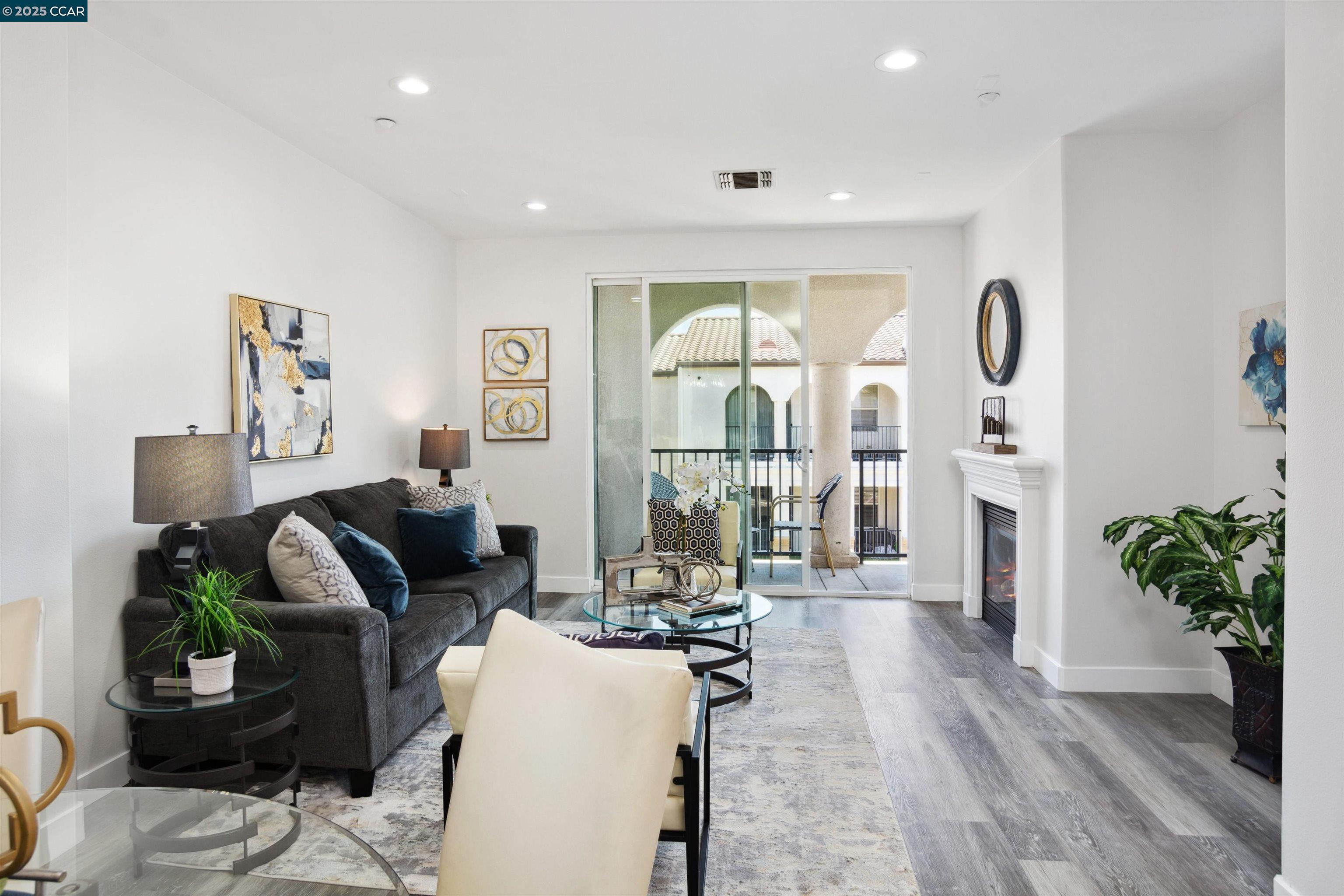 Detail Gallery Image 6 of 60 For 3240 Maguire Way #401,  Dublin,  CA 94568 - 3 Beds | 2 Baths