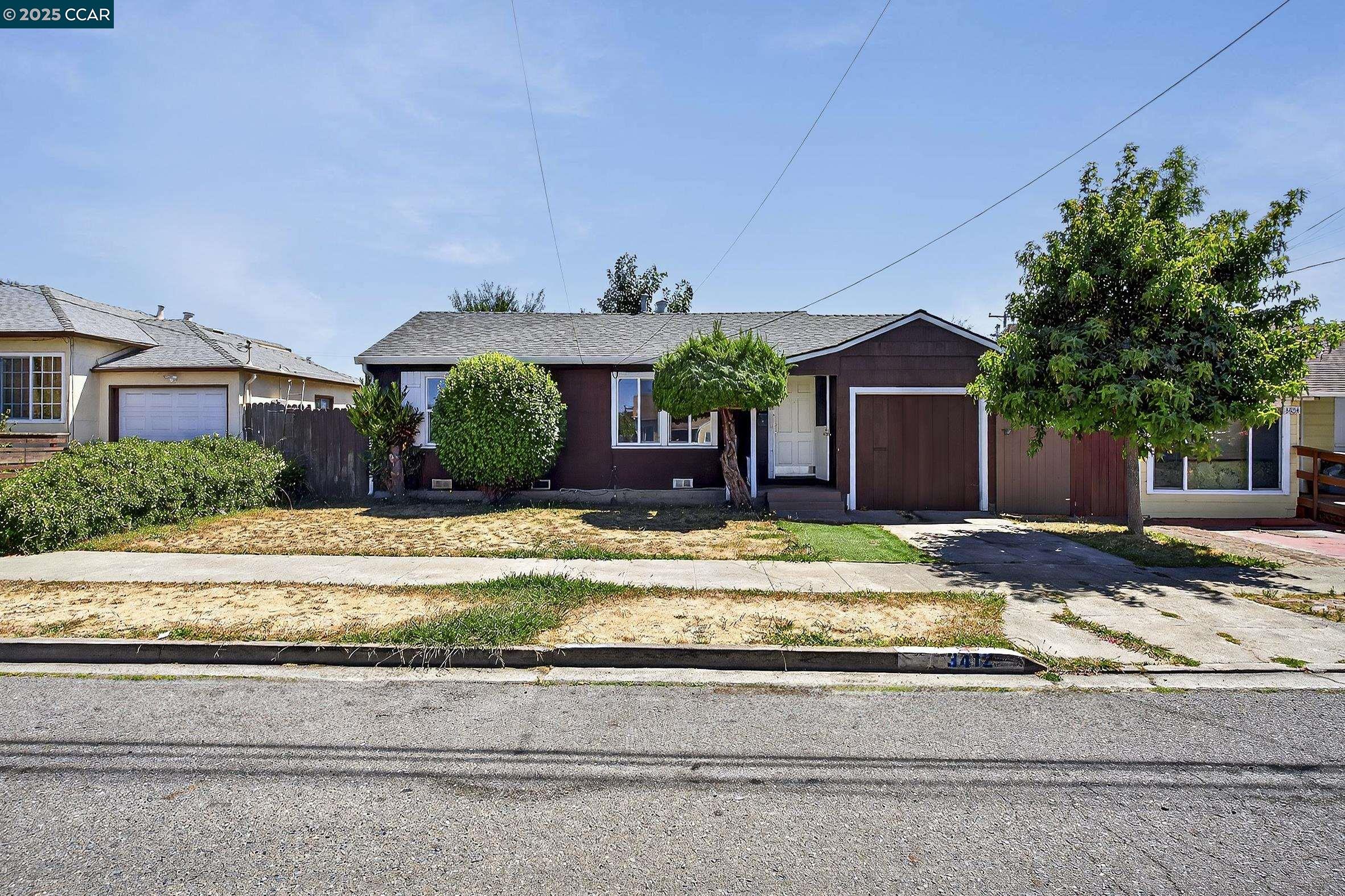 Detail Gallery Image 1 of 42 For 3412 Humphrey Ave, Richmond,  CA 94804 - 2 Beds | 1 Baths