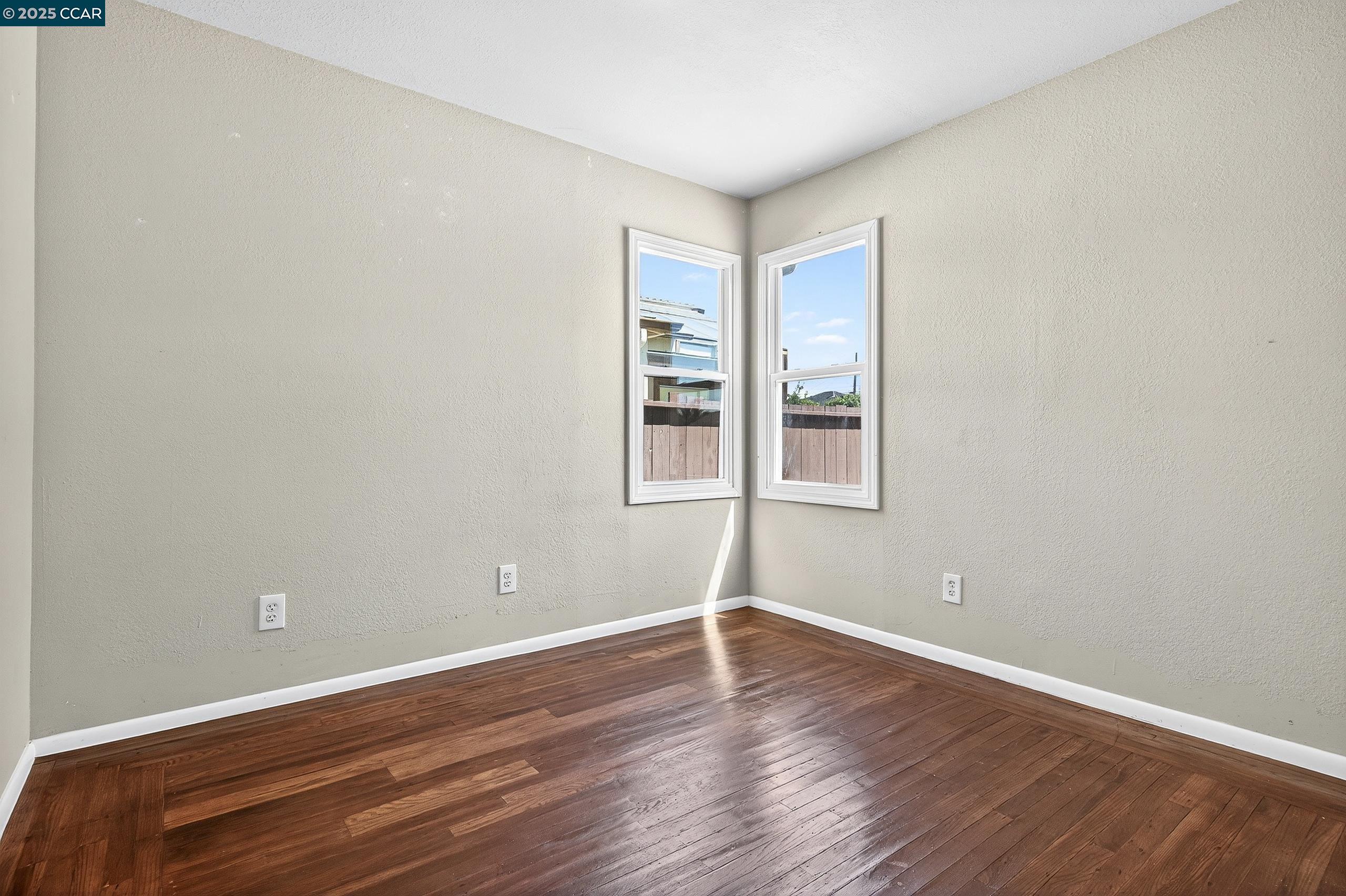 Detail Gallery Image 16 of 42 For 3412 Humphrey Ave, Richmond,  CA 94804 - 2 Beds | 1 Baths