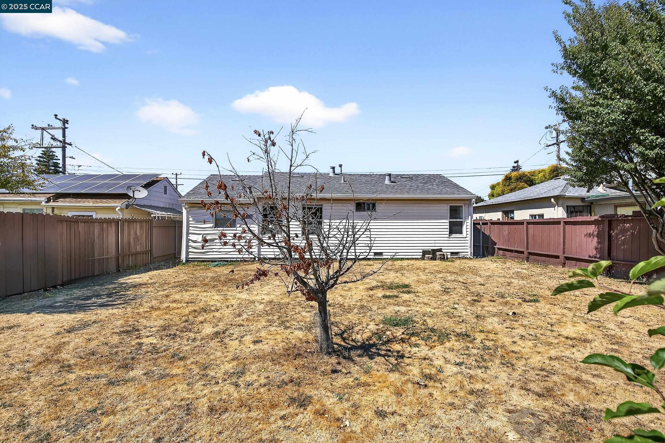 Detail Gallery Image 30 of 42 For 3412 Humphrey Ave, Richmond,  CA 94804 - 2 Beds | 1 Baths