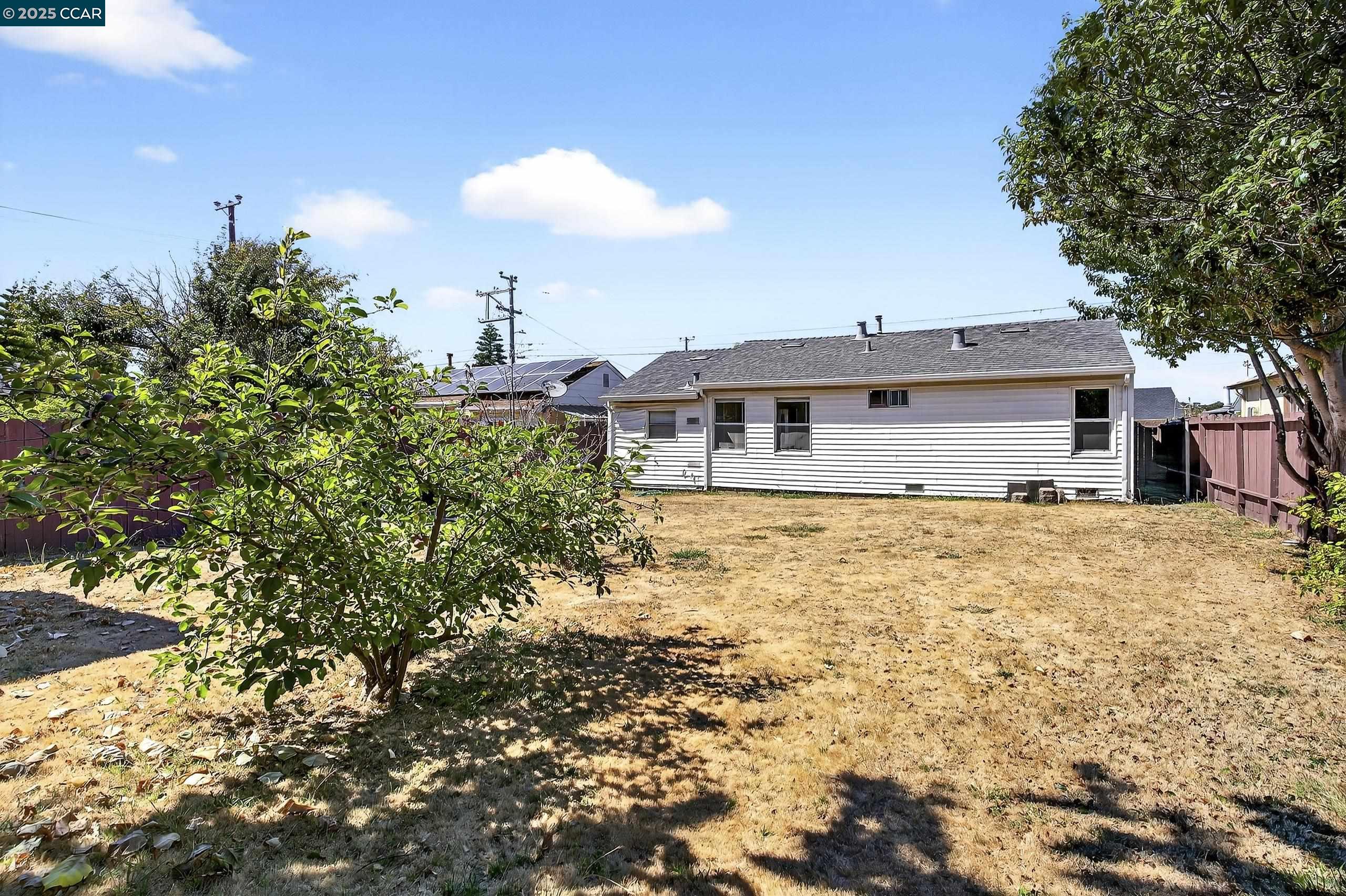 Detail Gallery Image 31 of 42 For 3412 Humphrey Ave, Richmond,  CA 94804 - 2 Beds | 1 Baths