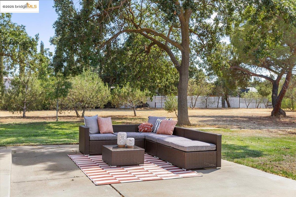 Detail Gallery Image 30 of 60 For 5665 Victoria Ln, Livermore,  CA 94550 - 3 Beds | 2 Baths