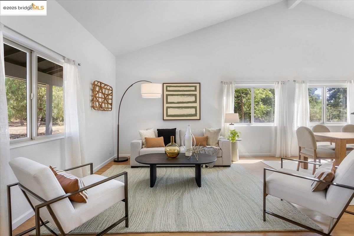 Detail Gallery Image 6 of 60 For 5665 Victoria Ln, Livermore,  CA 94550 - 3 Beds | 2 Baths