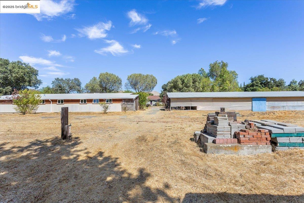 Detail Gallery Image 52 of 60 For 5665 Victoria Ln, Livermore,  CA 94550 - 3 Beds | 2 Baths