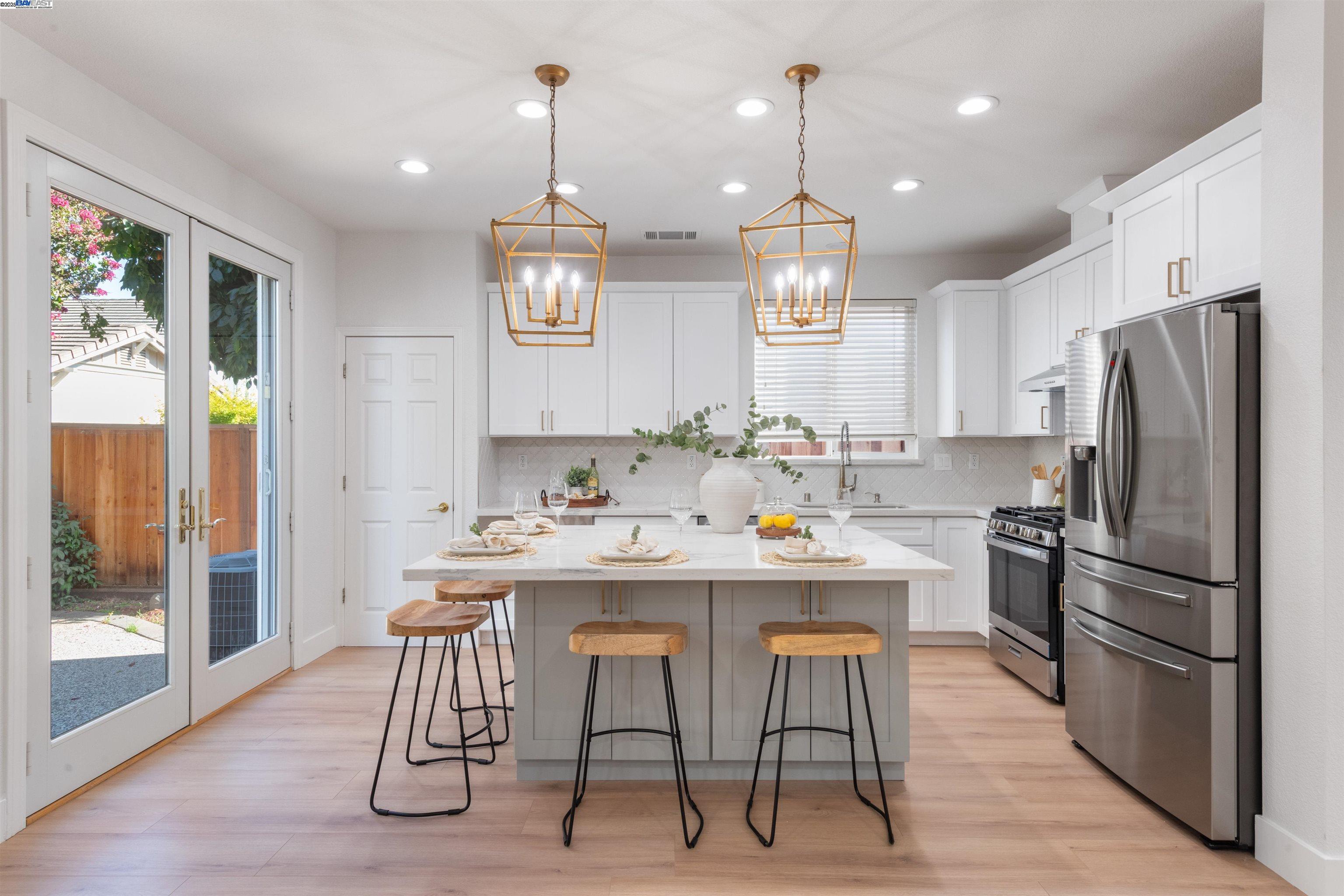 Detail Gallery Image 8 of 48 For 4667 Myrtle Dr, Dublin,  CA 94568 - 4 Beds | 2/1 Baths