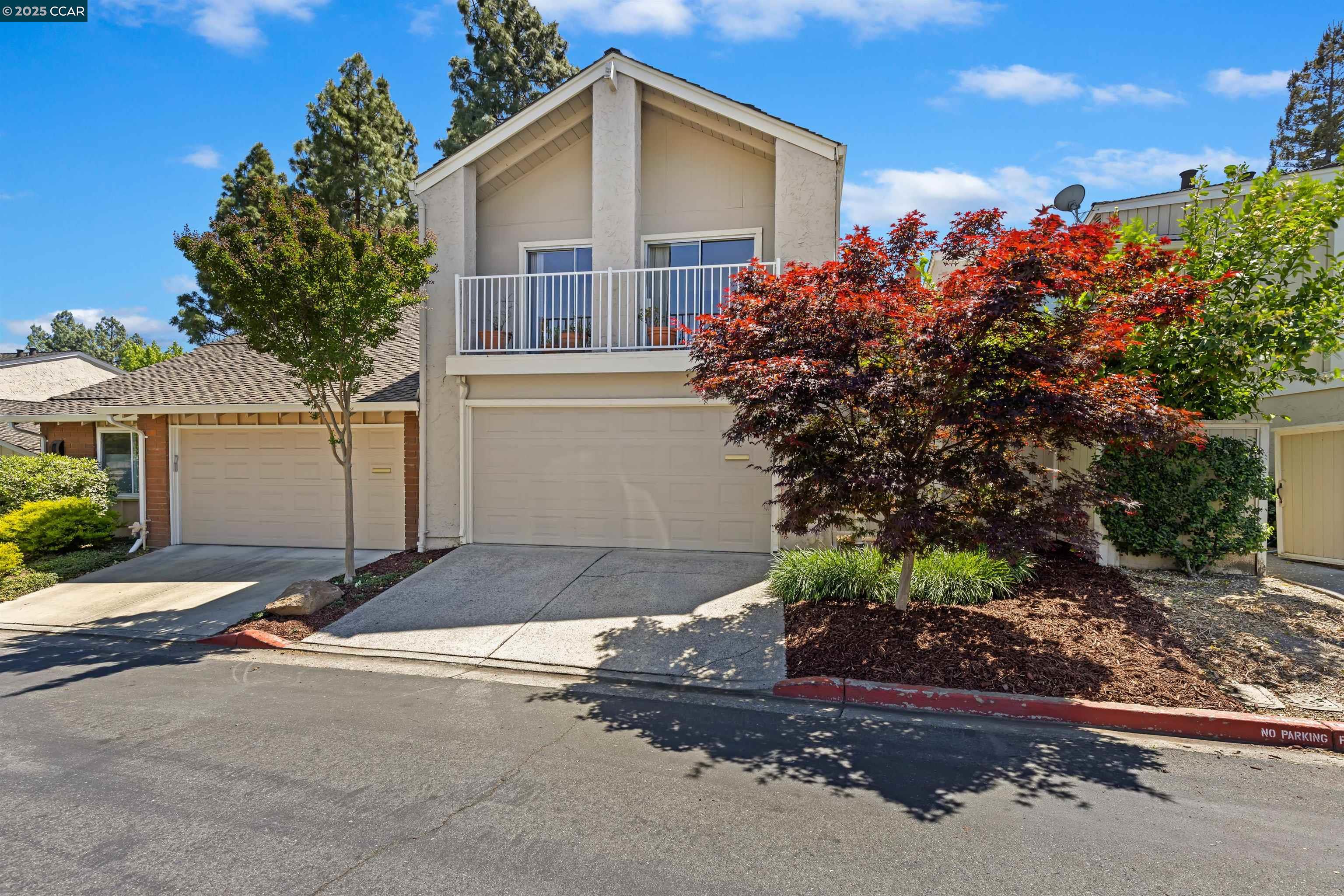 MLS: 41108199 Condo For Sale