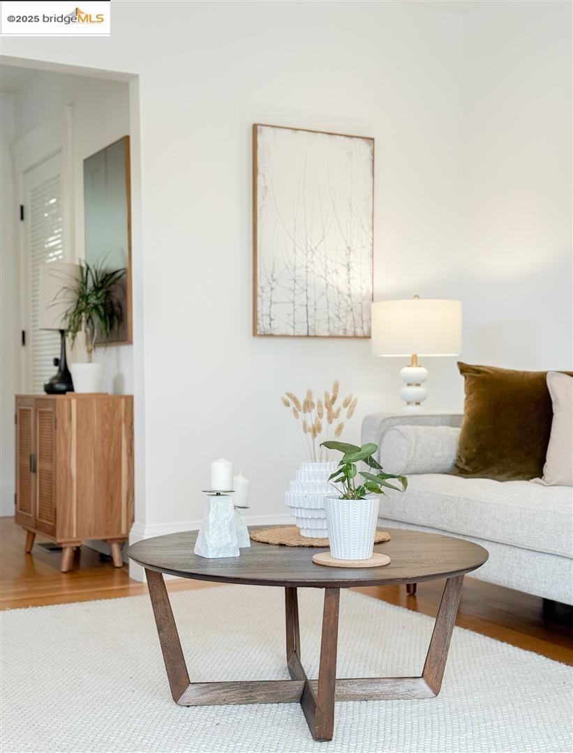 Detail Gallery Image 9 of 51 For 719 Walavista, Oakland,  CA 94610 - 3 Beds | 3 Baths
