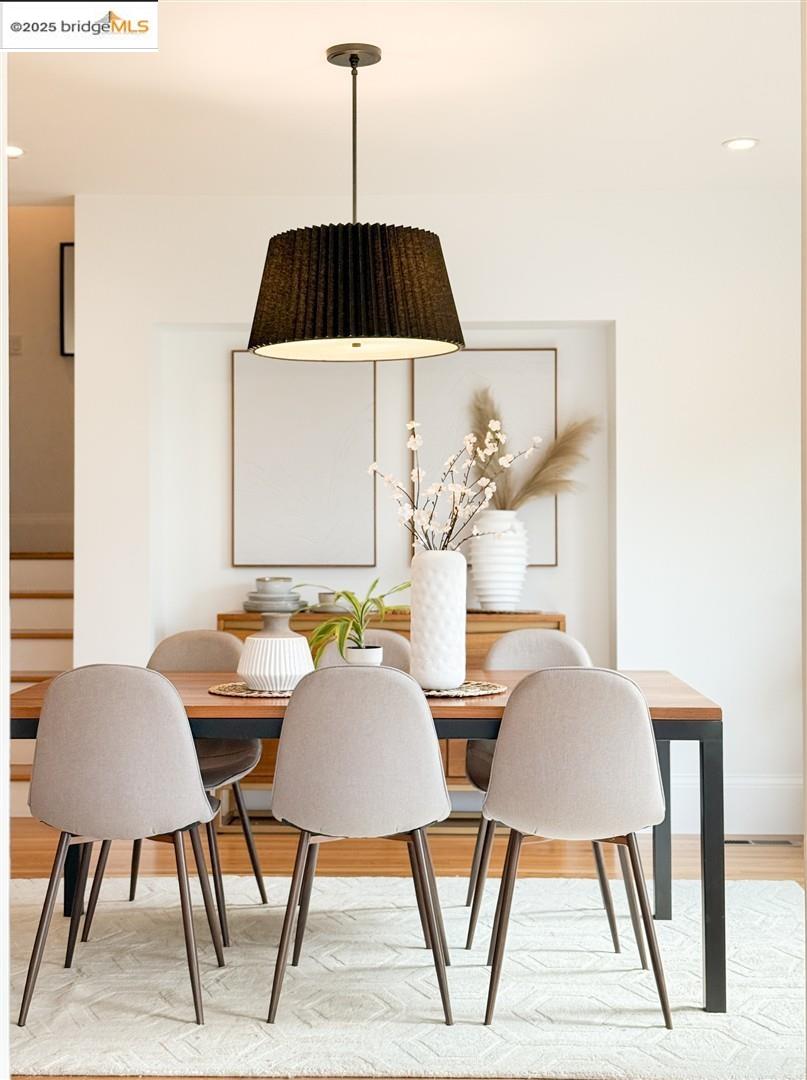 Detail Gallery Image 15 of 51 For 719 Walavista, Oakland,  CA 94610 - 3 Beds | 3 Baths