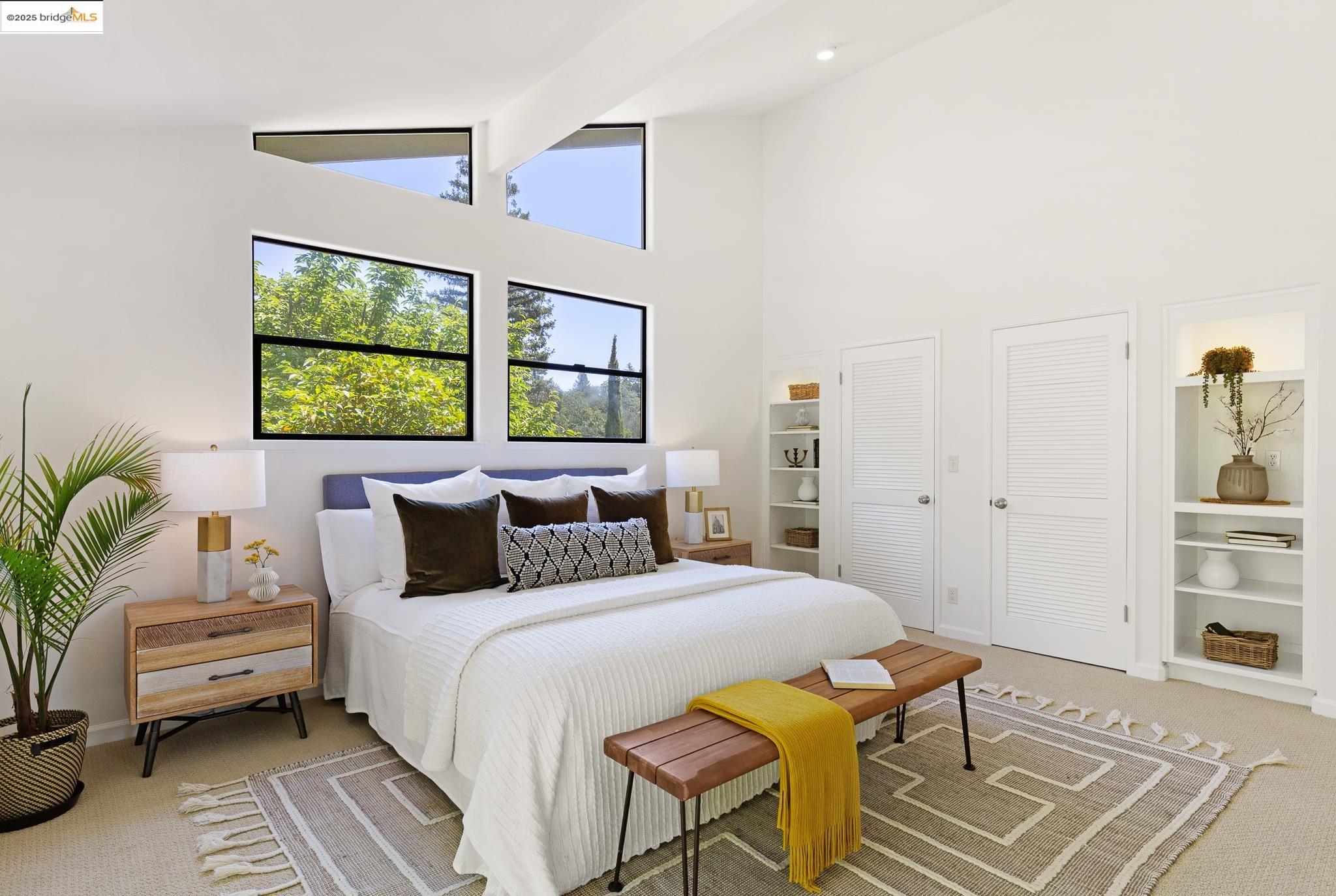 Detail Gallery Image 19 of 60 For 151 La Espiral, Orinda,  CA 94563 - 4 Beds | 2 Baths