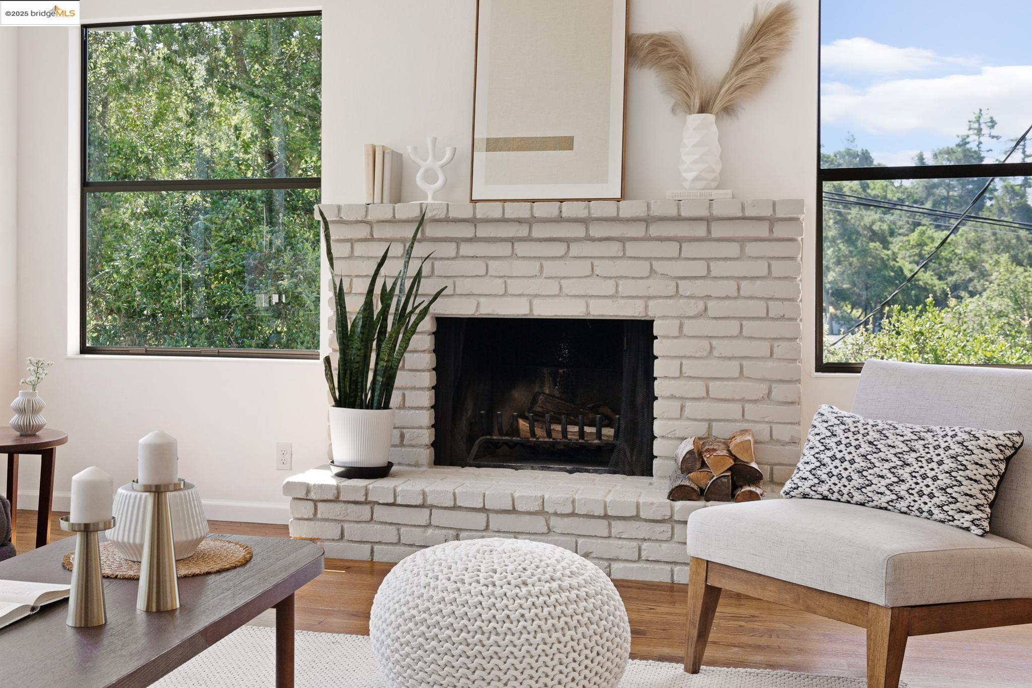 Detail Gallery Image 6 of 60 For 151 La Espiral, Orinda,  CA 94563 - 4 Beds | 2 Baths