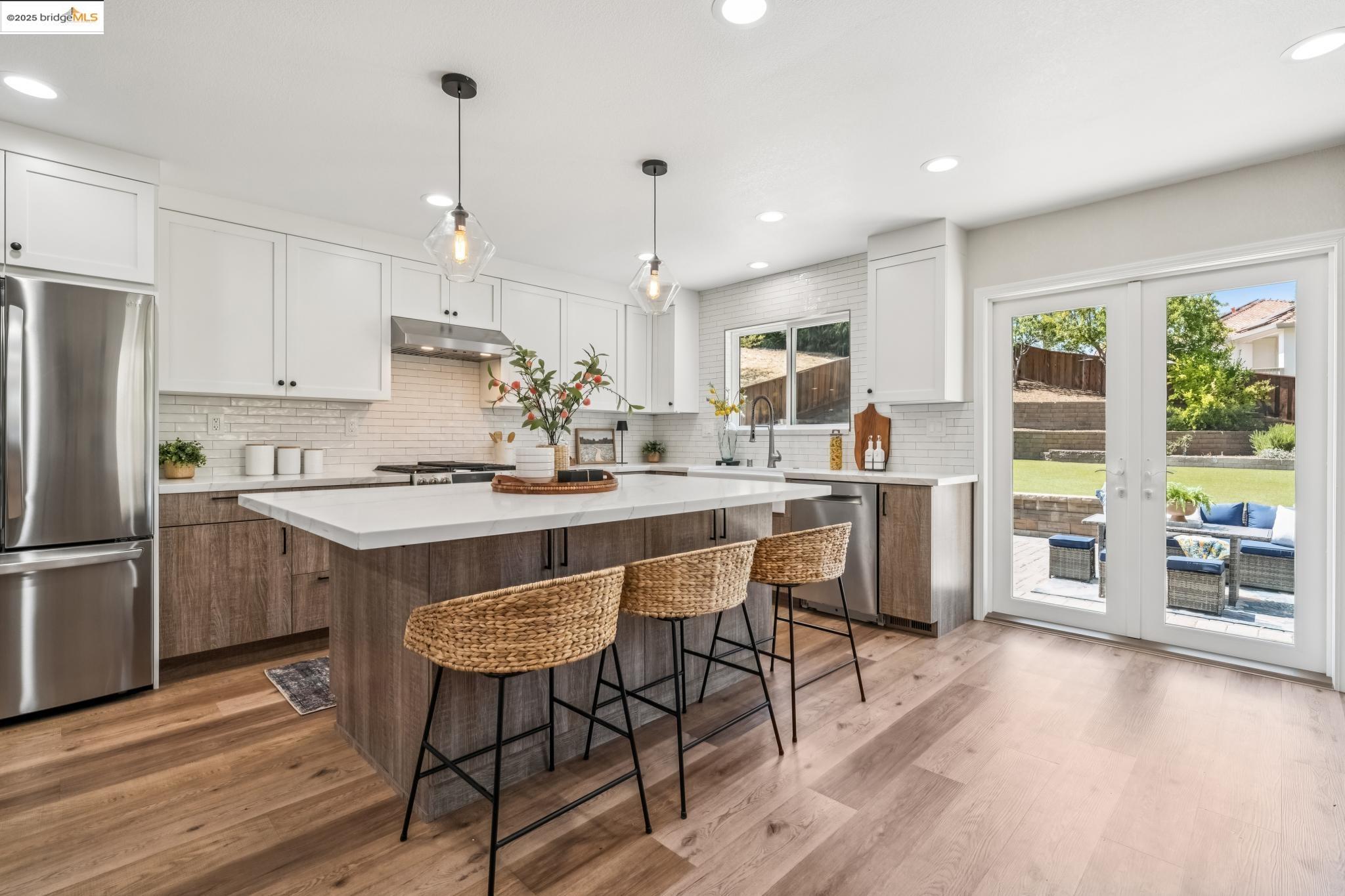 Detail Gallery Image 14 of 60 For 1051 Kaski Ln, Concord,  CA 94518 - 4 Beds | 2/1 Baths