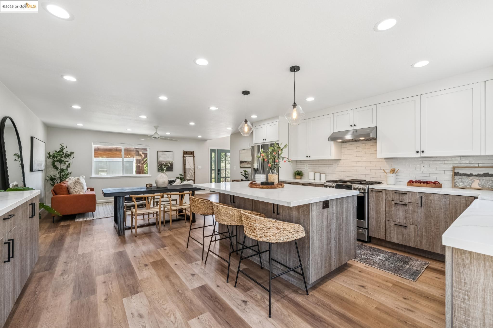 Detail Gallery Image 20 of 60 For 1051 Kaski Ln, Concord,  CA 94518 - 4 Beds | 2/1 Baths