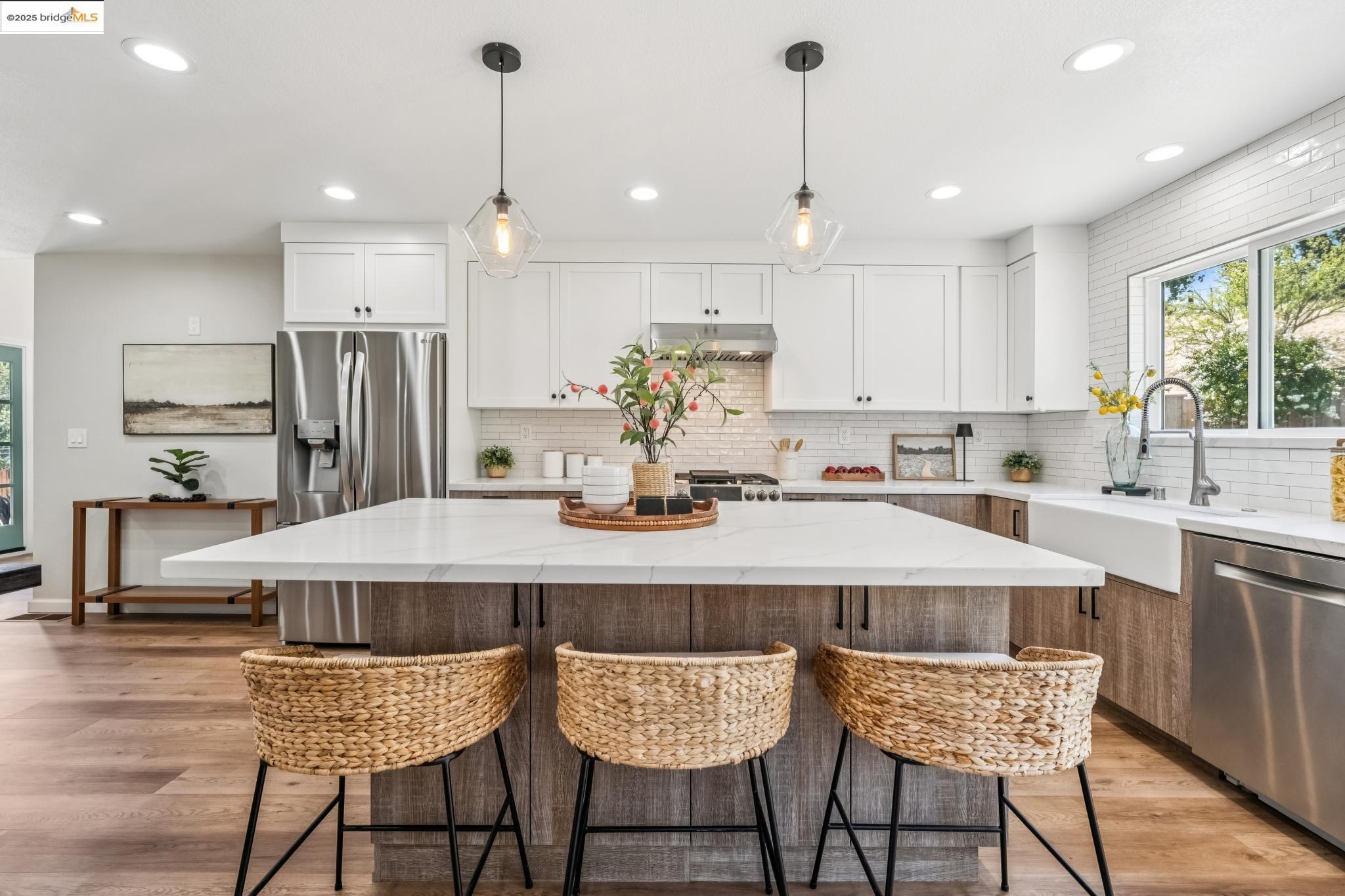 Detail Gallery Image 21 of 60 For 1051 Kaski Ln, Concord,  CA 94518 - 4 Beds | 2/1 Baths
