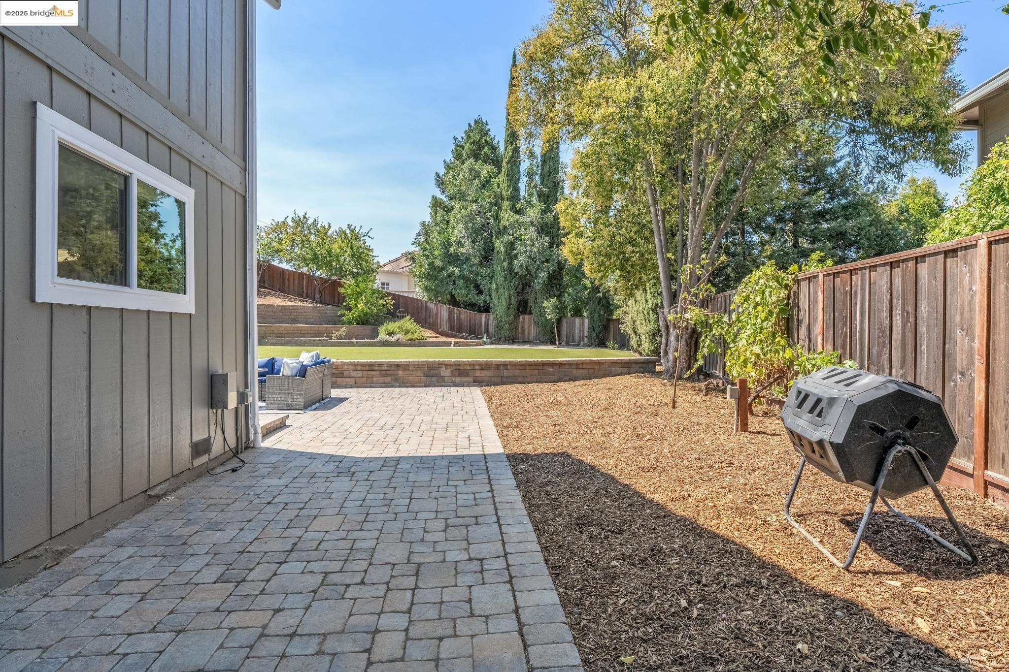 Detail Gallery Image 50 of 60 For 1051 Kaski Ln, Concord,  CA 94518 - 4 Beds | 2/1 Baths